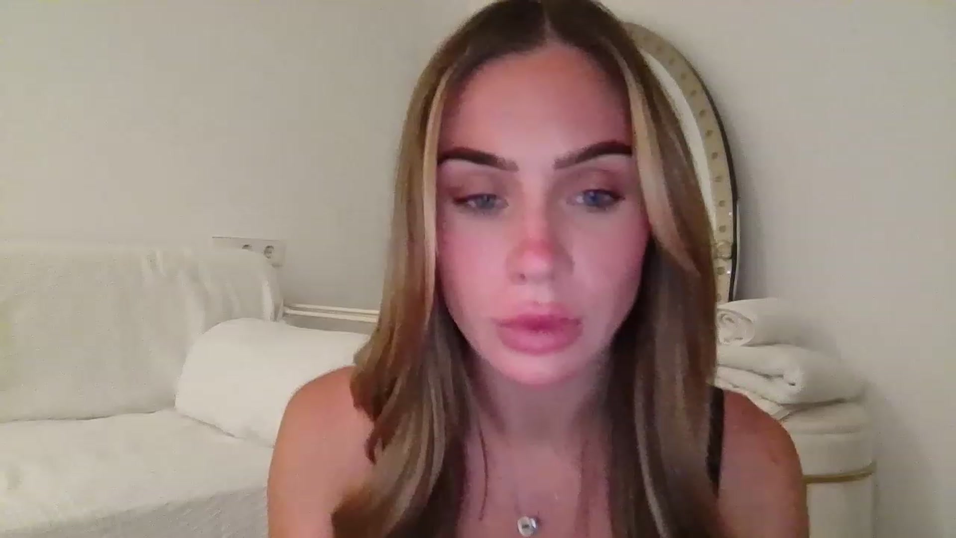 Gallery image thumbnail from B_Rhoades's myfreecams stream on, 08/15/2023, 20:17 image 18 of 20