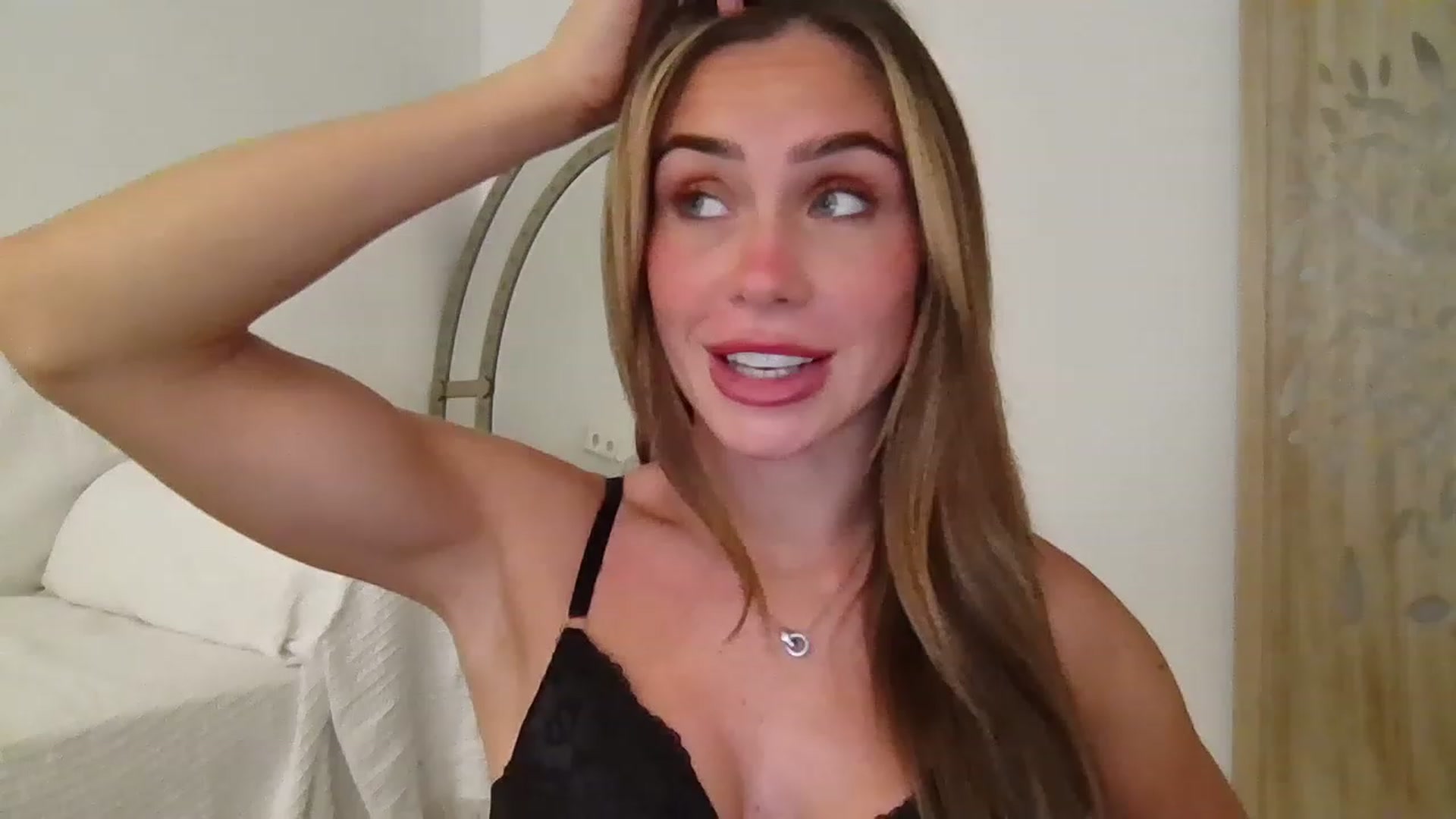 Gallery image thumbnail from B_Rhoades's myfreecams stream on, 08/16/2023, 08:12 image 19 of 20