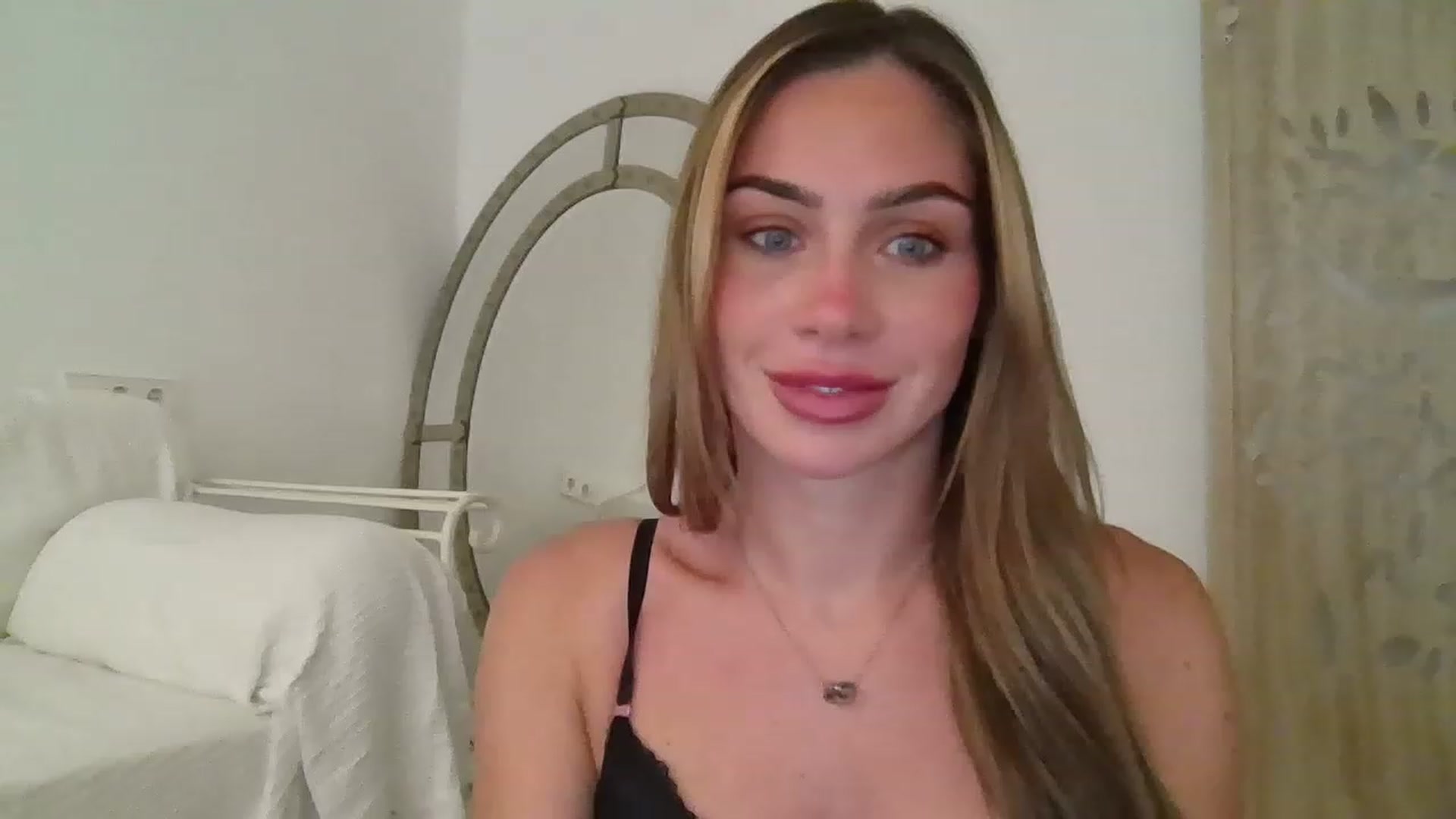 Gallery image thumbnail from B_Rhoades's myfreecams stream on, 08/16/2023, 08:12 image 5 of 20