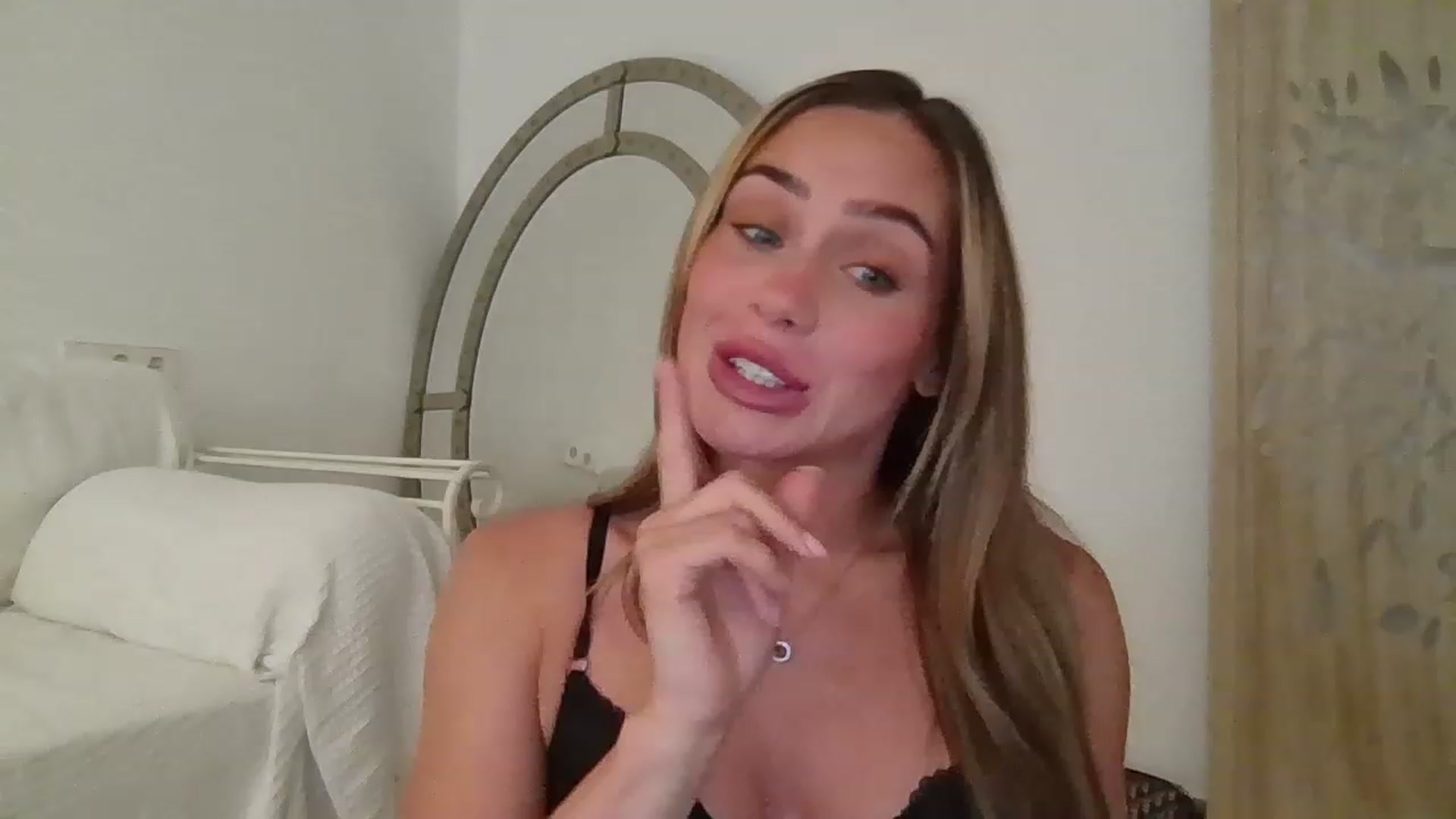 Gallery image thumbnail from B_Rhoades's myfreecams stream on, 08/16/2023, 08:12 image 1 of 20