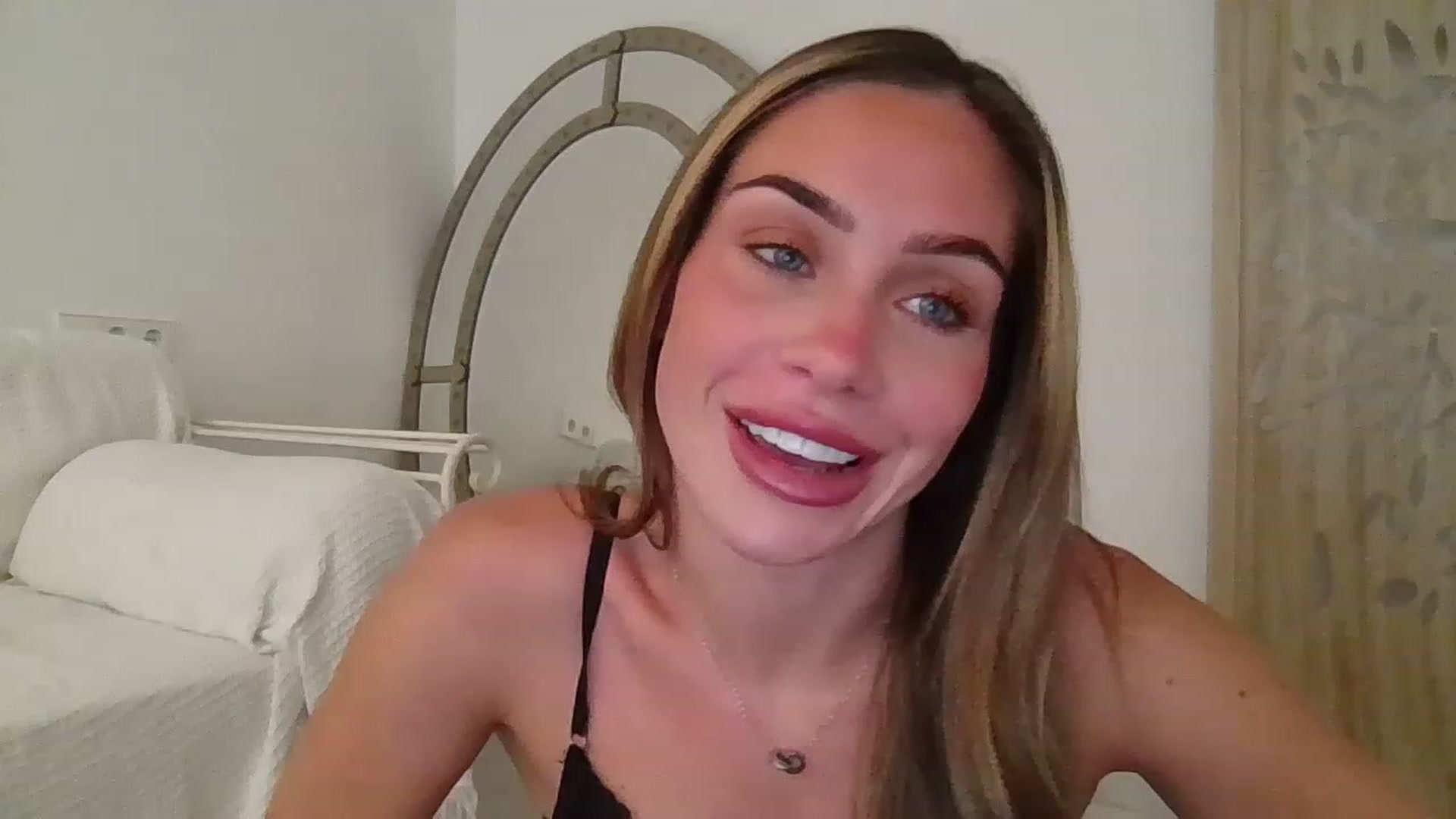 Gallery image thumbnail from B_Rhoades's myfreecams stream on, 08/16/2023, 08:12 image 7 of 20