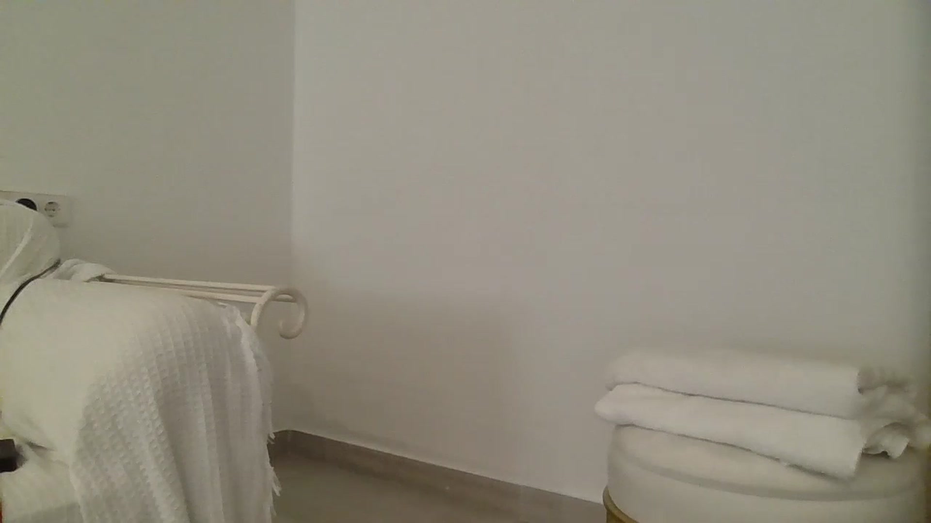 Gallery image thumbnail from B_Rhoades's myfreecams stream on, 09/05/2023, 16:25 image 12 of 20