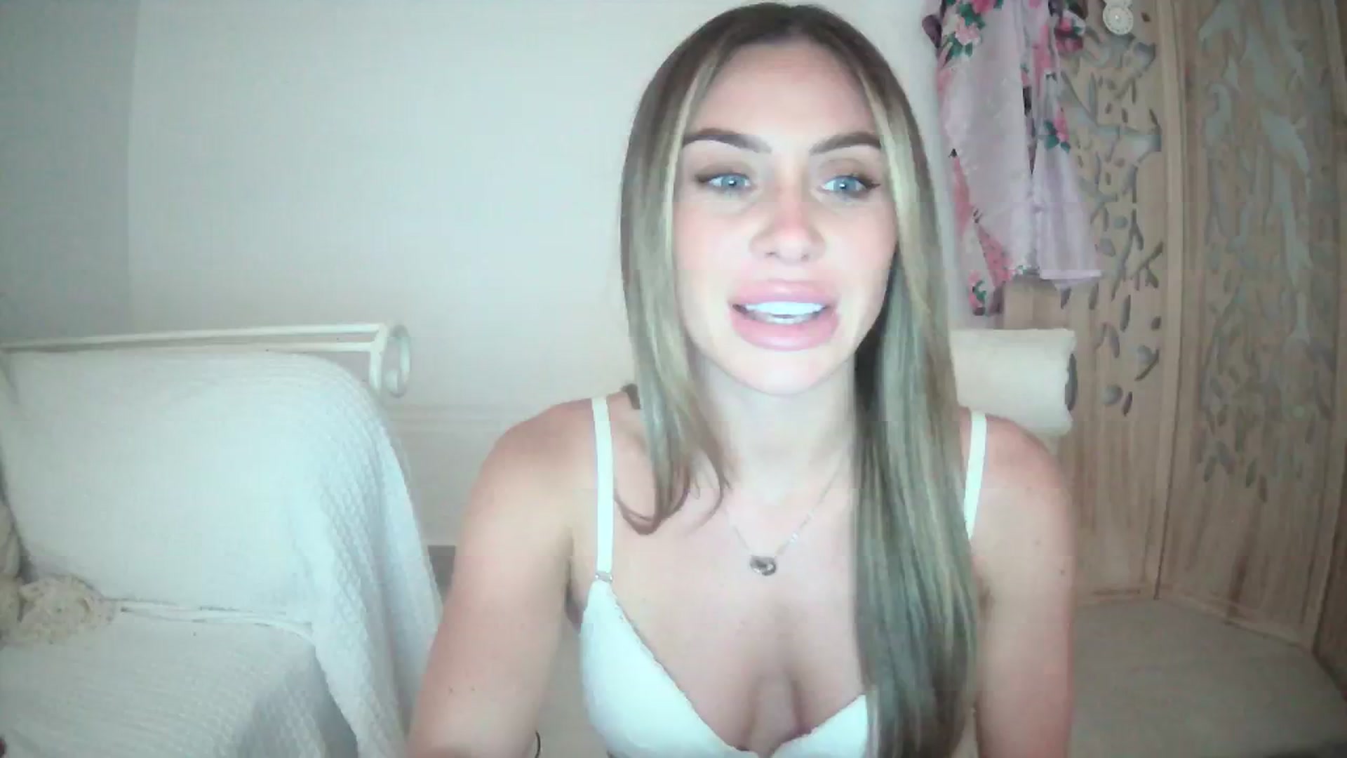 Gallery image thumbnail from B_Rhoades's myfreecams stream on, 09/19/2023, 17:39 image 10 of 20