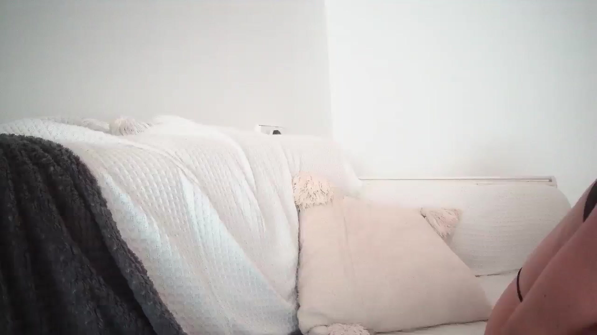 Gallery image thumbnail from B_Rhoades's myfreecams stream on, 09/20/2023, 14:13 image 1 of 20