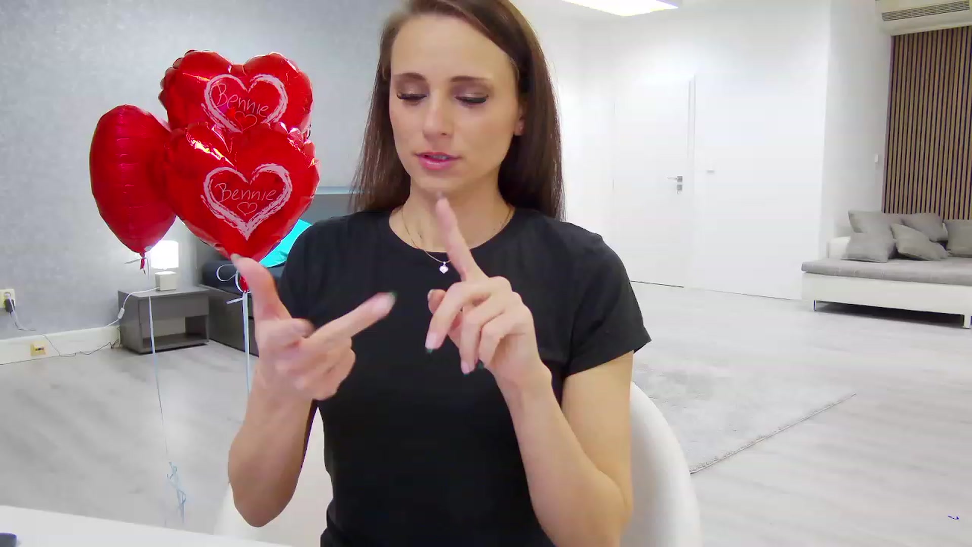 Gallery image thumbnail from B_girl's myfreecams stream on, 02/17/2024, 21:13 image 16 of 20