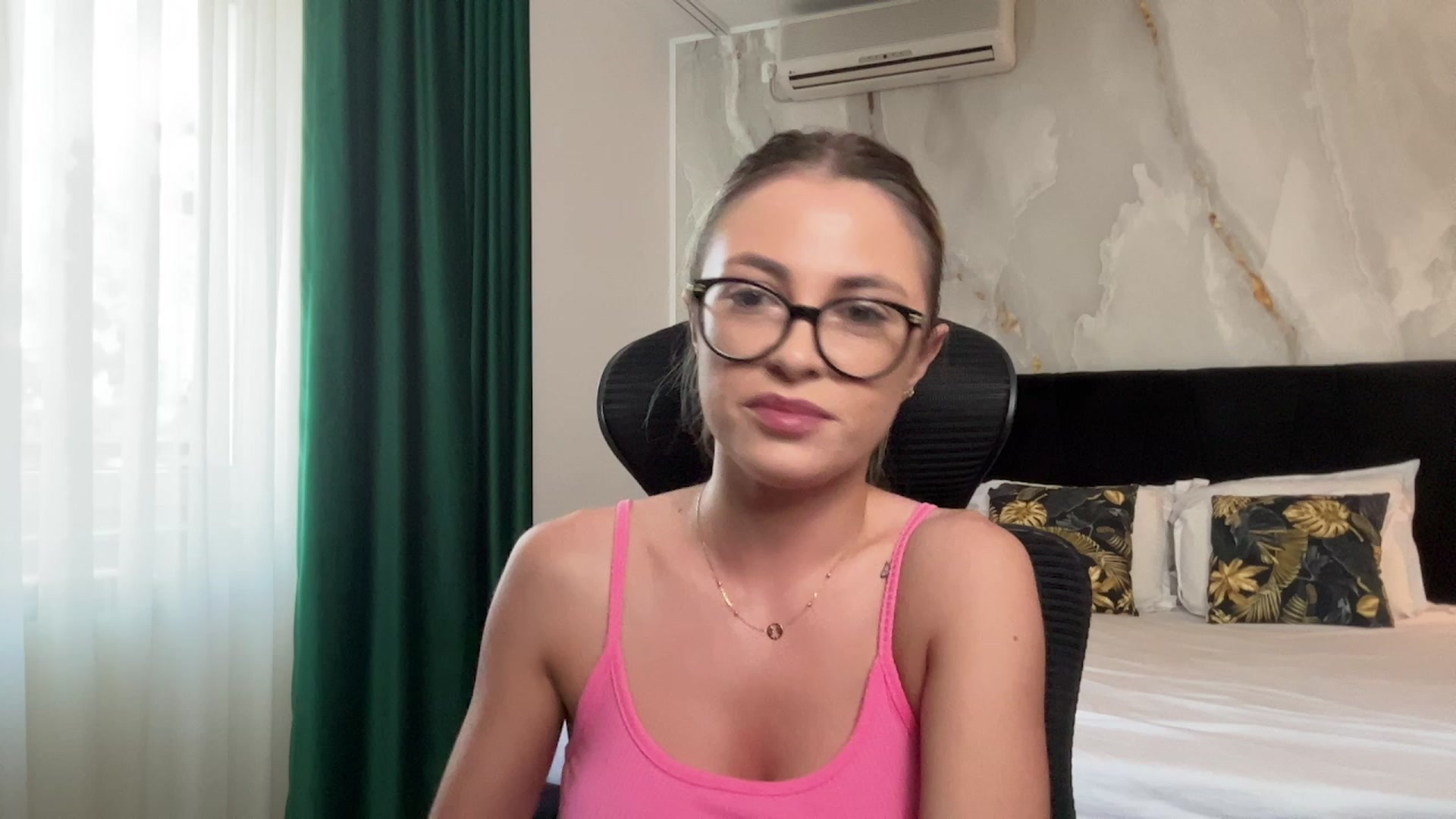 Gallery image thumbnail from BaayBee__'s myfreecams stream on, 08/24/2023, 09:22 image 20 of 20