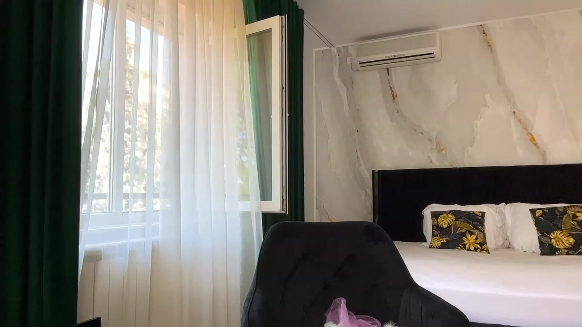 Gallery image thumbnail from BaayBee__'s myfreecams stream on, 09/08/2023, 11:09 image 5 of 20