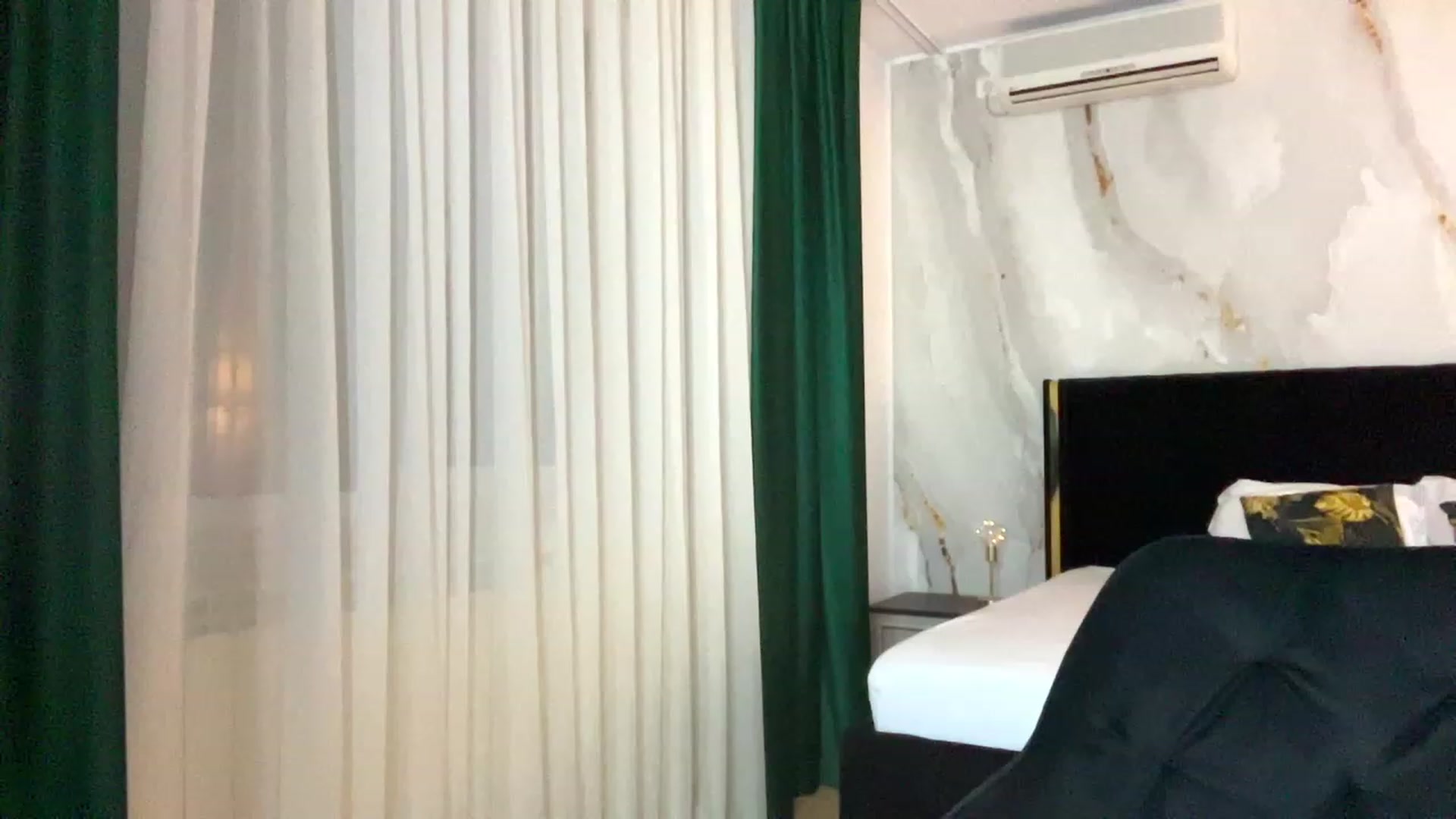 Gallery image thumbnail from BaayBee__'s myfreecams stream on, 09/12/2023, 01:17 image 3 of 20