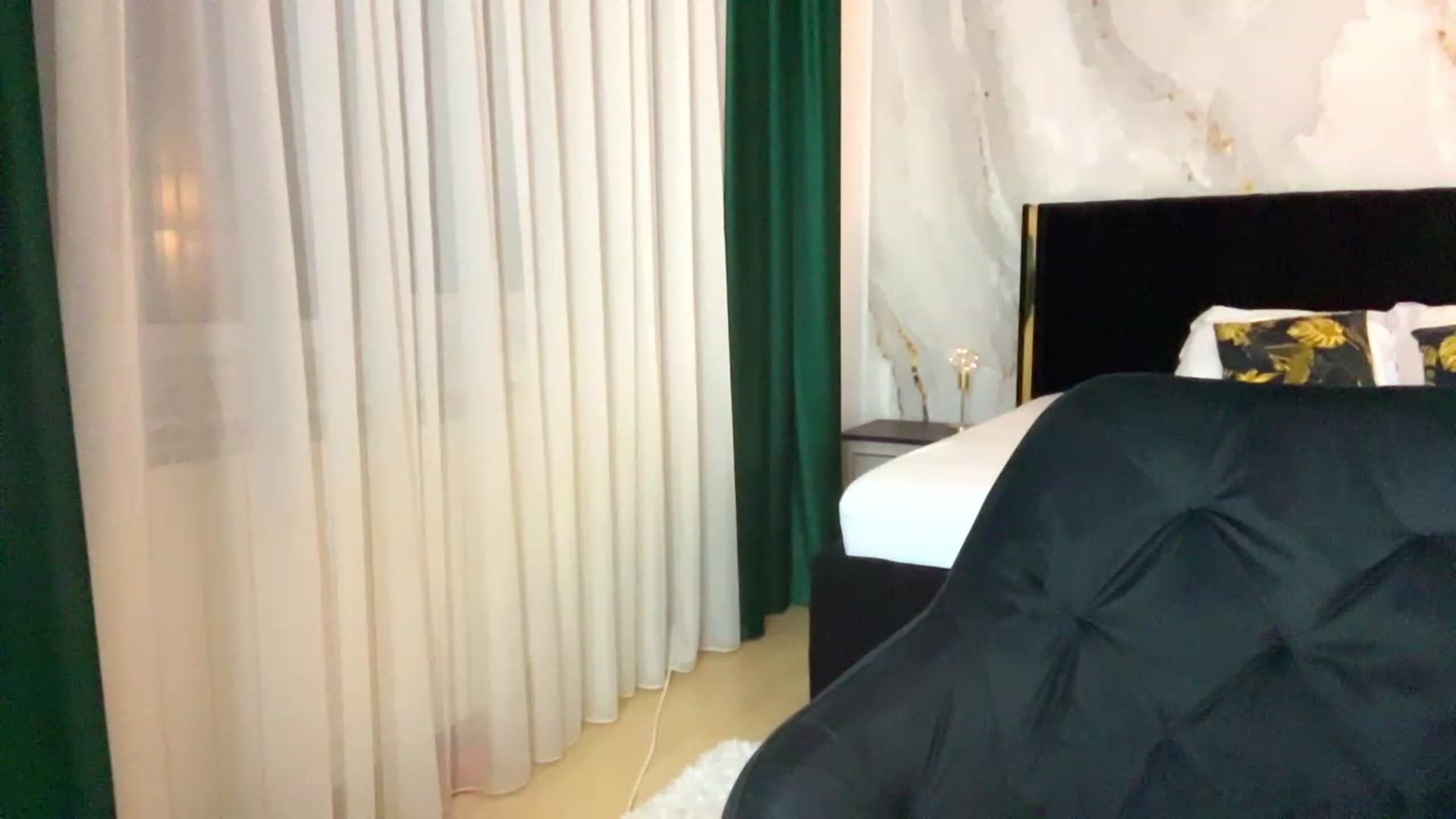 Gallery image thumbnail from BaayBee__'s myfreecams stream on, 09/12/2023, 01:17 image 10 of 20