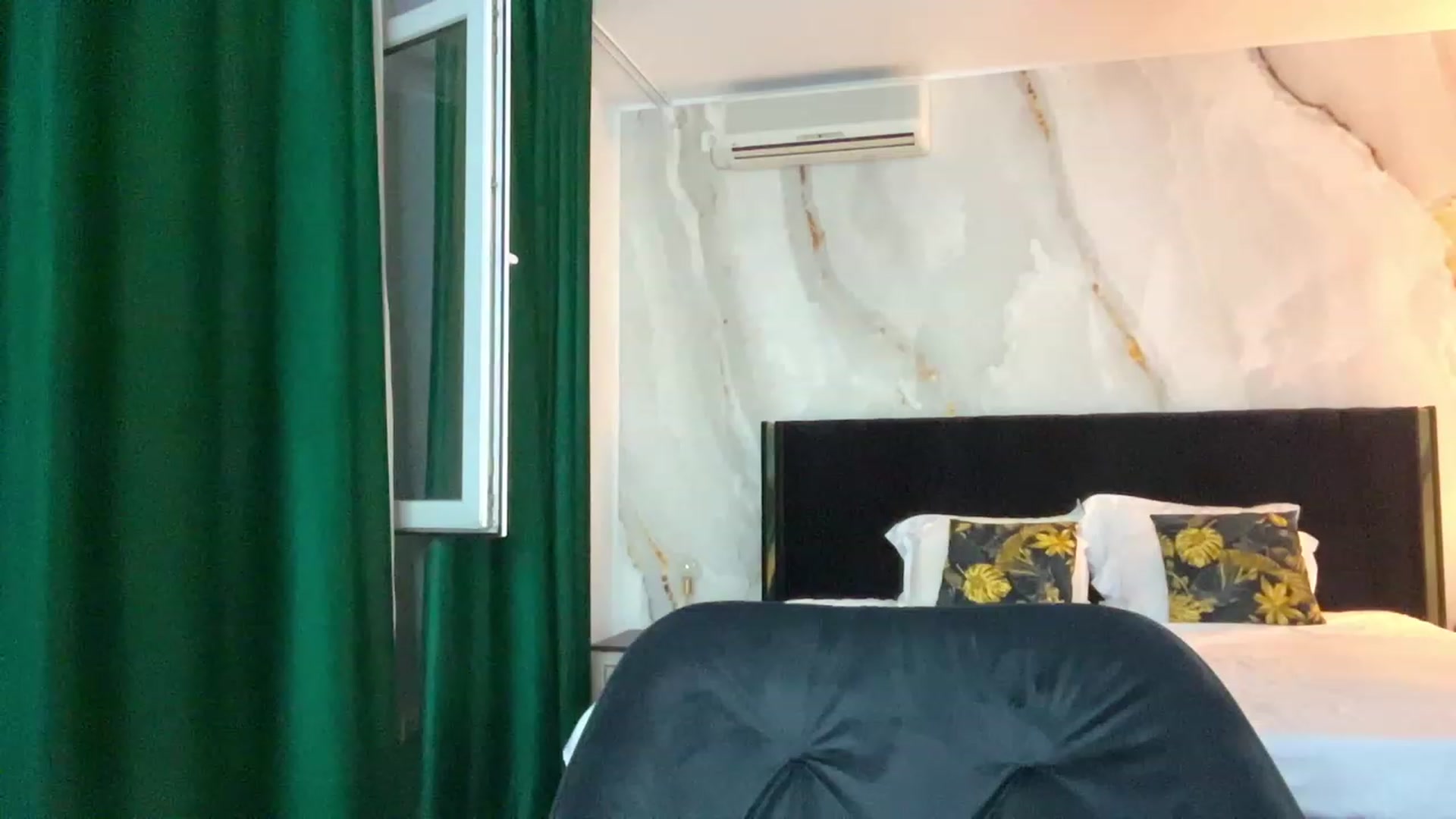 Gallery image thumbnail from BaayBee__'s myfreecams stream on, 09/13/2023, 23:37 image 18 of 20