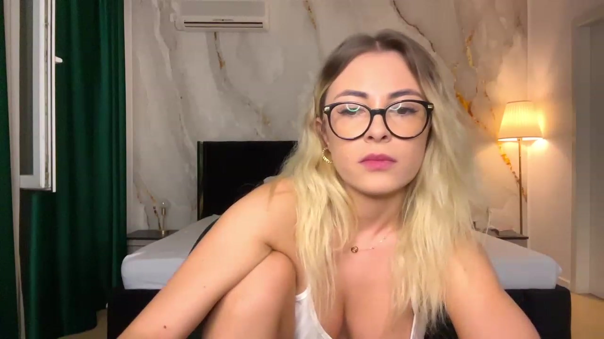Gallery image thumbnail from BaayBee__'s myfreecams stream on, 09/16/2023, 22:29 image 15 of 20