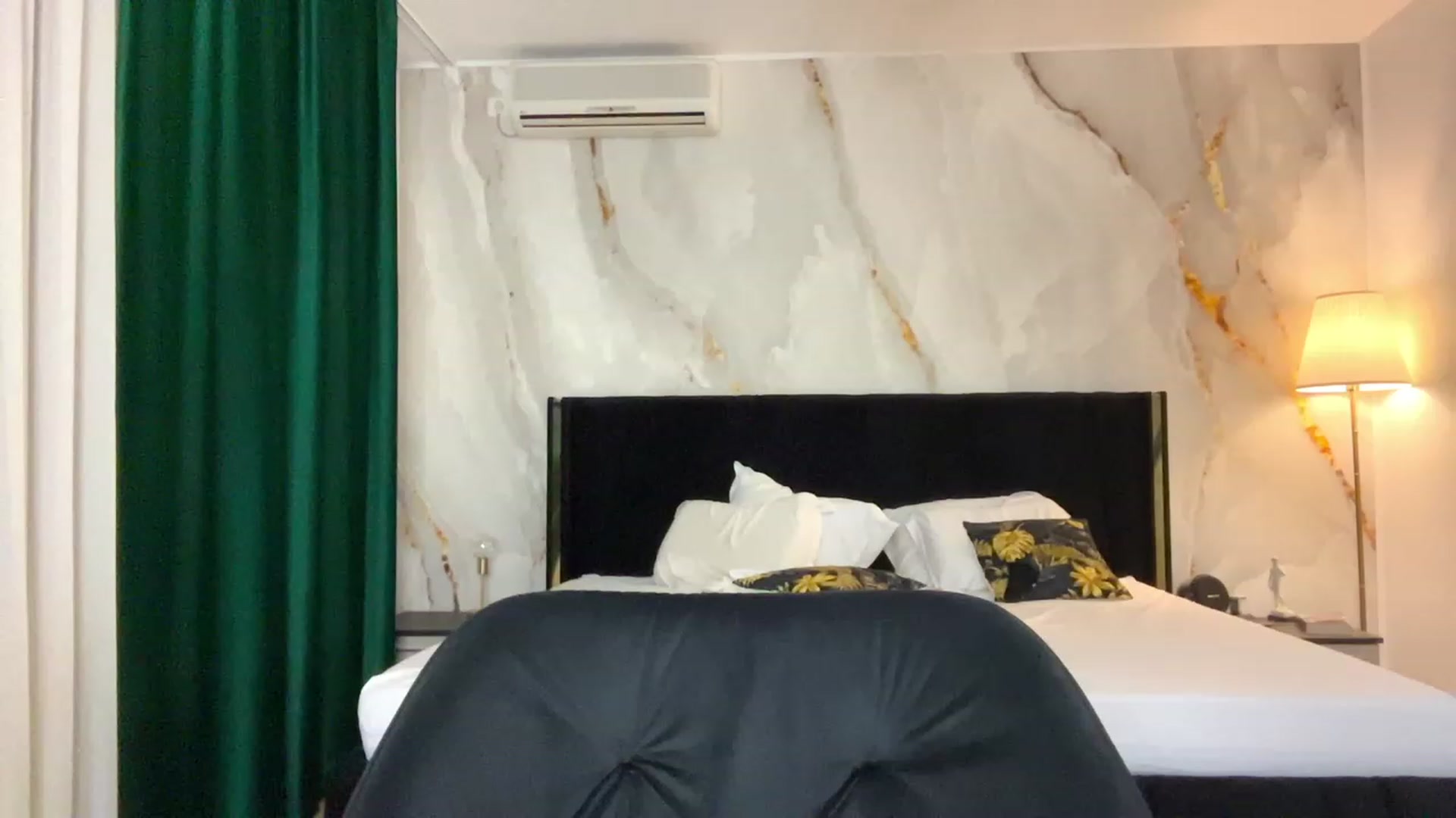 Gallery image thumbnail from BaayBee__'s myfreecams stream on, 09/18/2023, 21:55 image 12 of 20