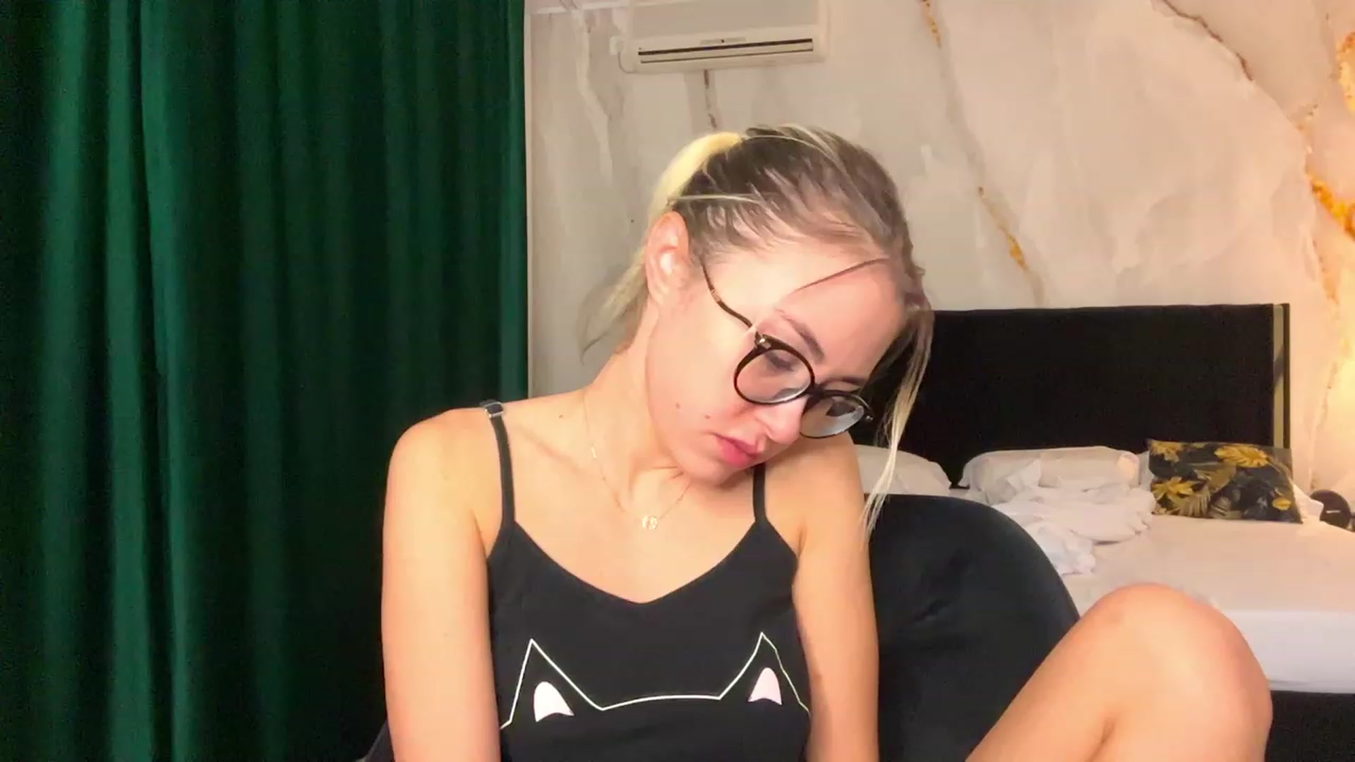 Gallery image thumbnail from BaayBee__'s myfreecams stream on, 09/19/2023, 06:37 image 12 of 20