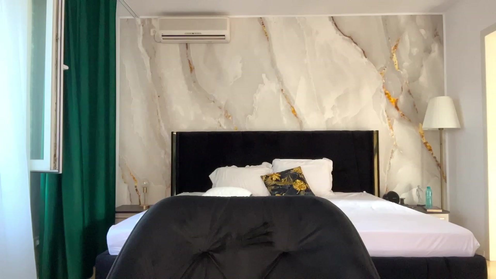 Gallery image thumbnail from BaayBee__'s myfreecams stream on, 09/23/2023, 13:25 image 10 of 20