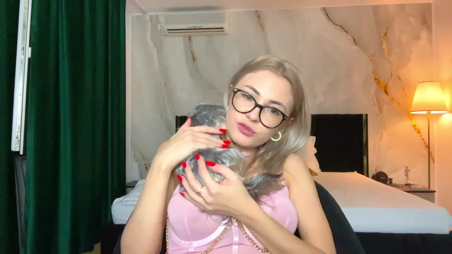 Gallery image thumbnail from BaayBee__'s myfreecams stream on, 09/24/2023, 23:00 image 18 of 20
