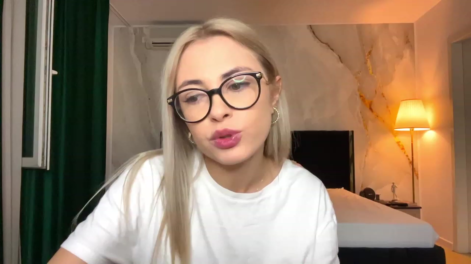 Gallery image thumbnail from BaayBee__'s myfreecams stream on, 09/25/2023, 23:23 image 12 of 20