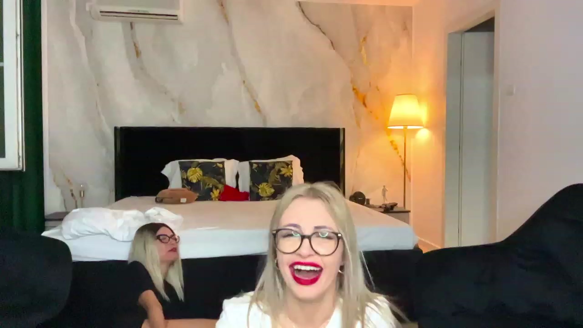 Gallery image thumbnail from BaayBee__'s myfreecams stream on, 09/28/2023, 01:45 image 6 of 20