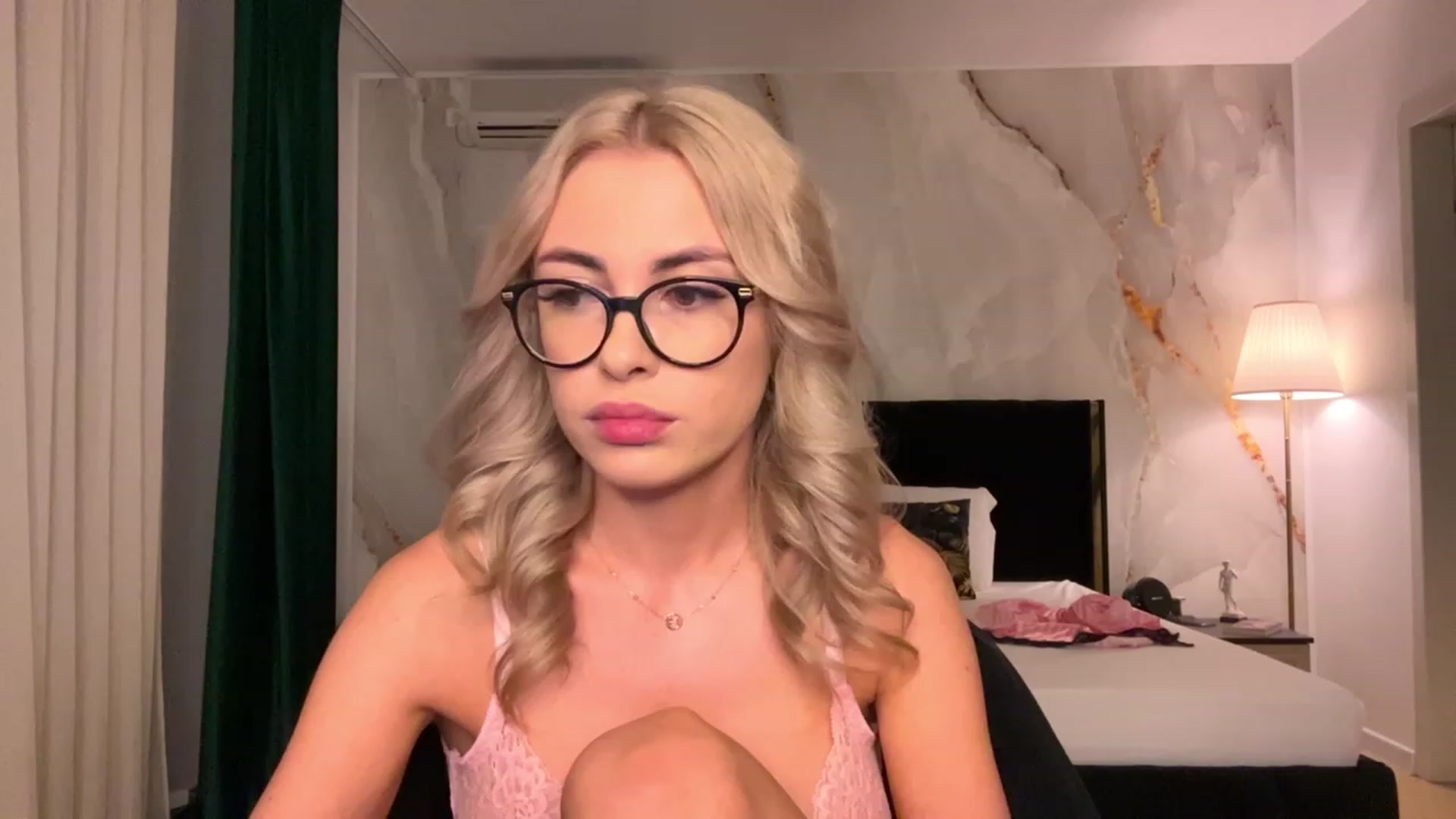Gallery image thumbnail from BaayBee__'s myfreecams stream on, 09/29/2023, 23:35 image 15 of 20