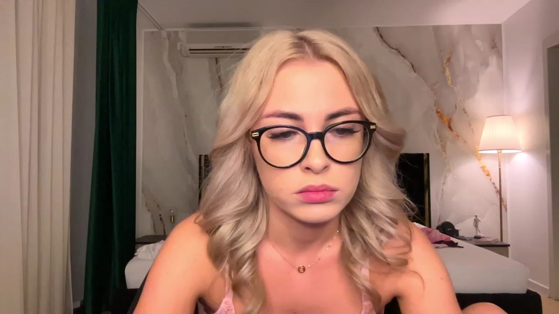 Gallery image thumbnail from BaayBee__'s myfreecams stream on, 09/29/2023, 23:35 image 20 of 20
