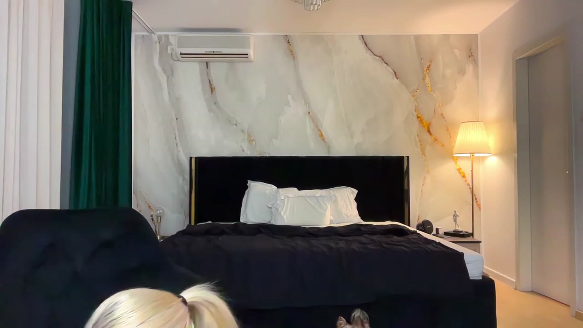 Gallery image thumbnail from BaayBee__'s myfreecams stream on, 01/17/2024, 21:50 image 12 of 20
