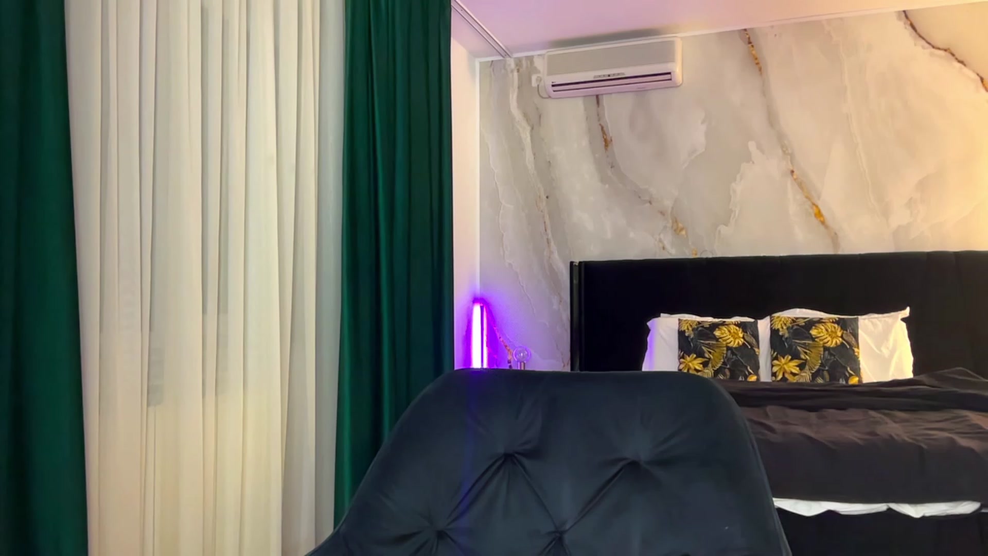 Gallery image thumbnail from BaayBee__'s myfreecams stream on, 01/21/2024, 23:07 image 11 of 20