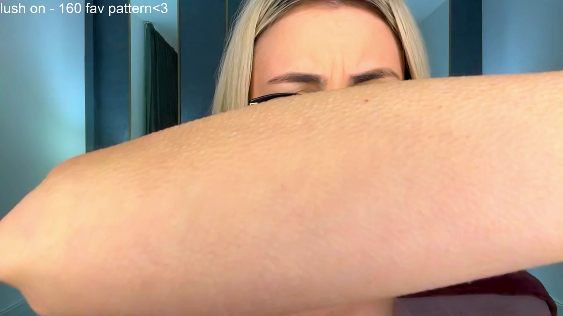 Gallery image thumbnail from BaayBee__'s myfreecams stream on, 05/04/2024, 24:52 image 15 of 20