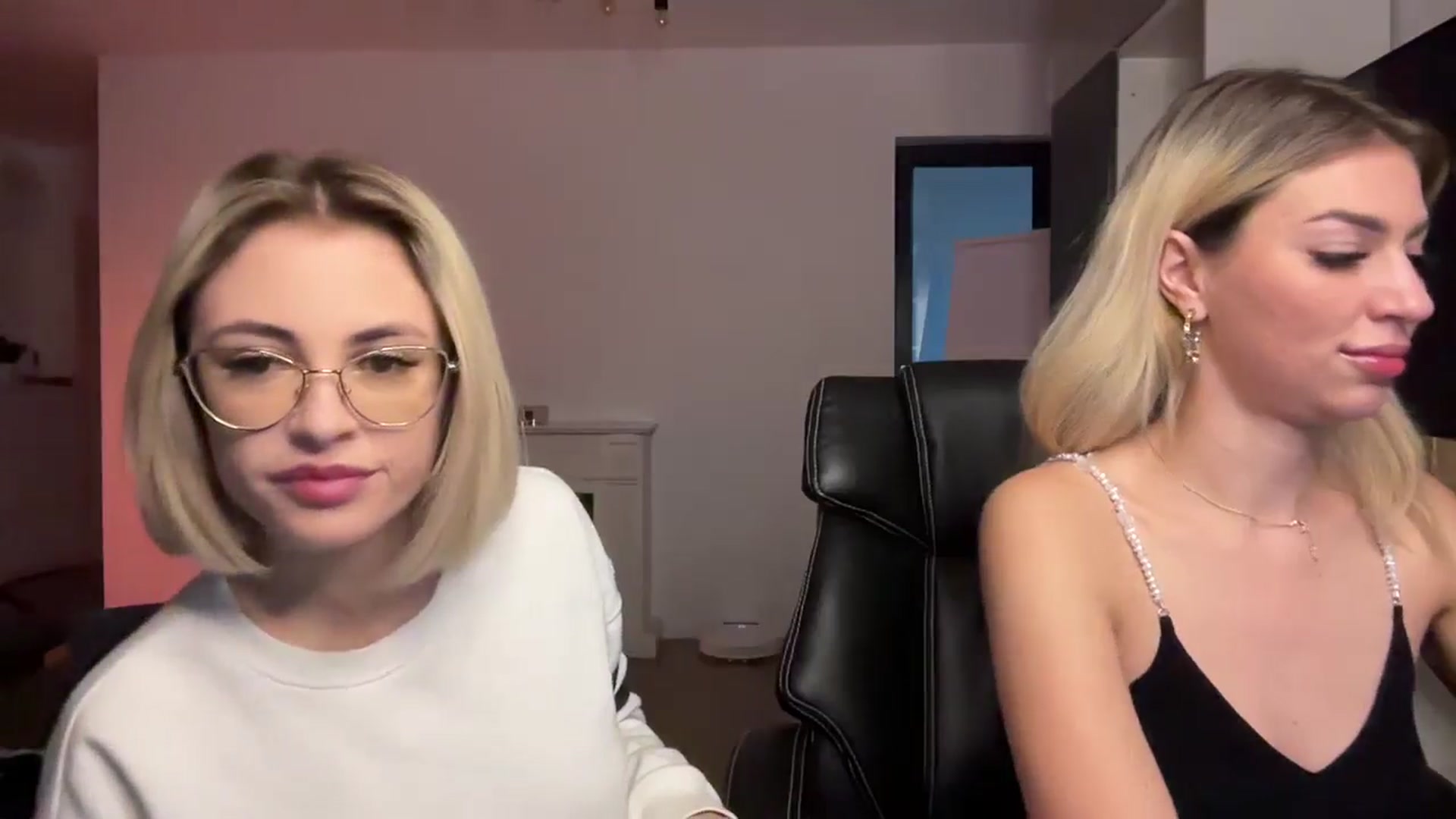 Gallery image thumbnail from BaayBee__'s myfreecams stream on, 05/30/2024, 04:37 image 7 of 20