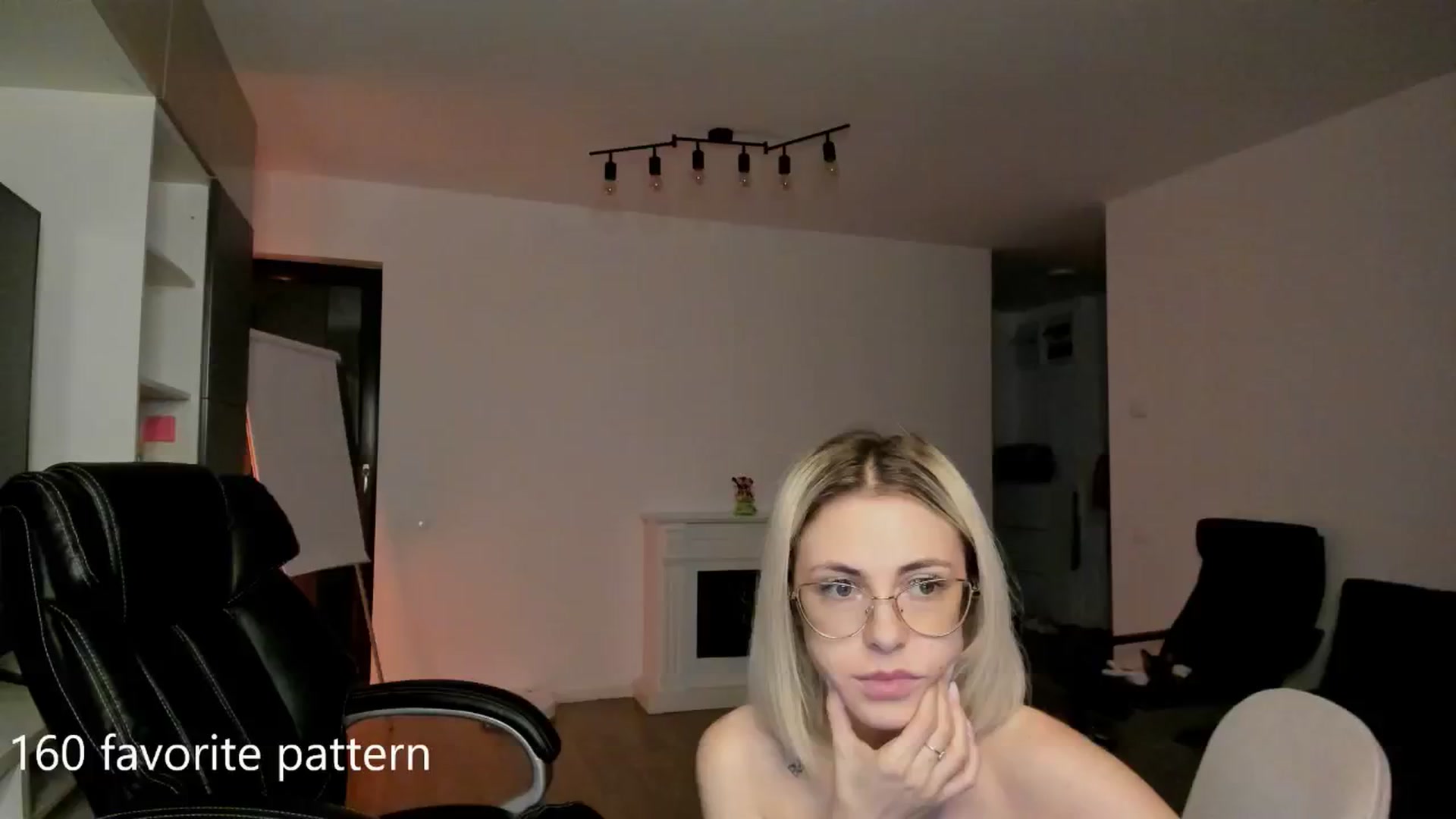 Gallery image thumbnail from BaayBee__'s myfreecams stream on, 06/10/2024, 24:00 image 14 of 20