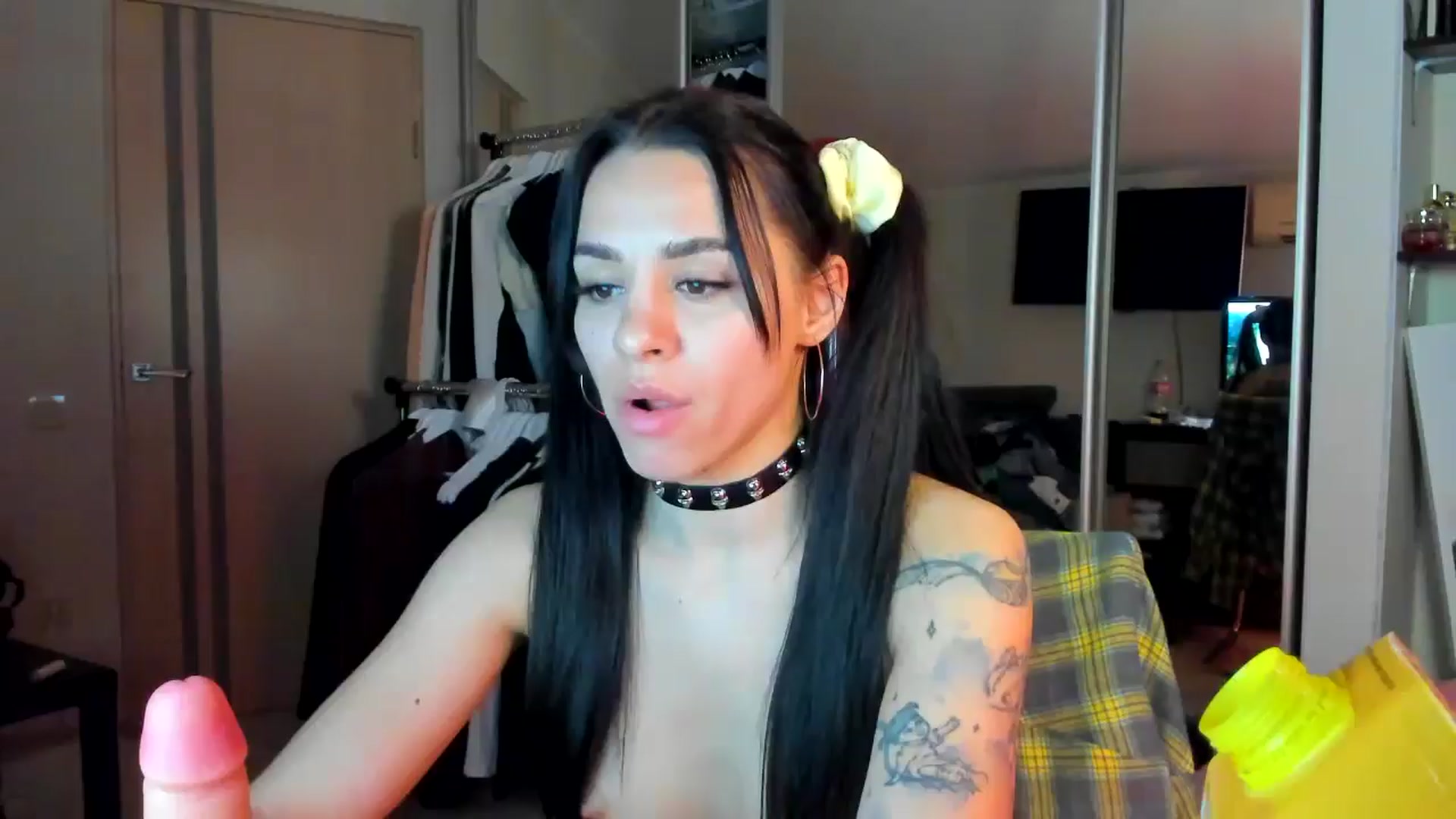 Gallery image thumbnail from BabaYaga___'s myfreecams stream on, 05/06/2025, 24:16 image 18 of 20