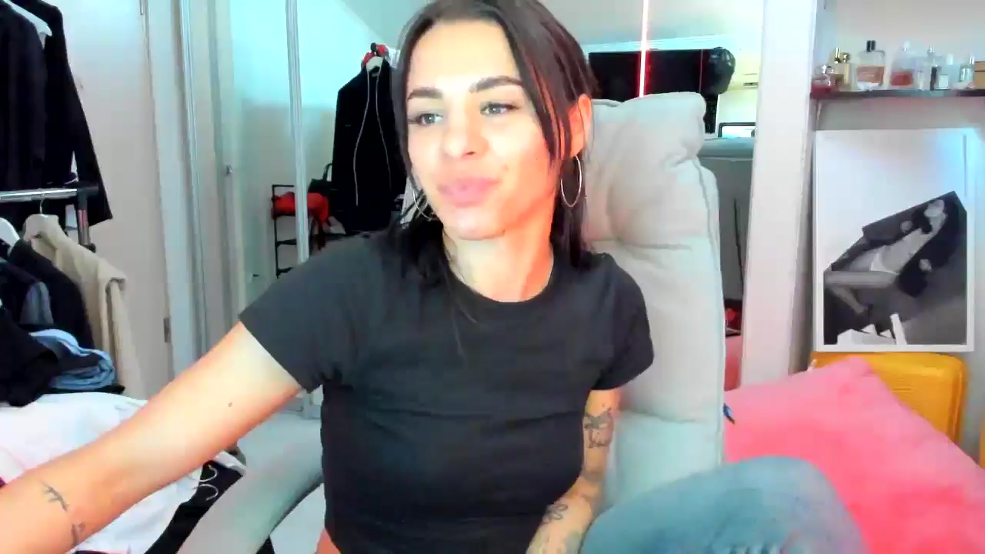 Gallery image thumbnail from BabaYaga___'s myfreecams stream on, 06/02/2025, 10:56 image 10 of 20