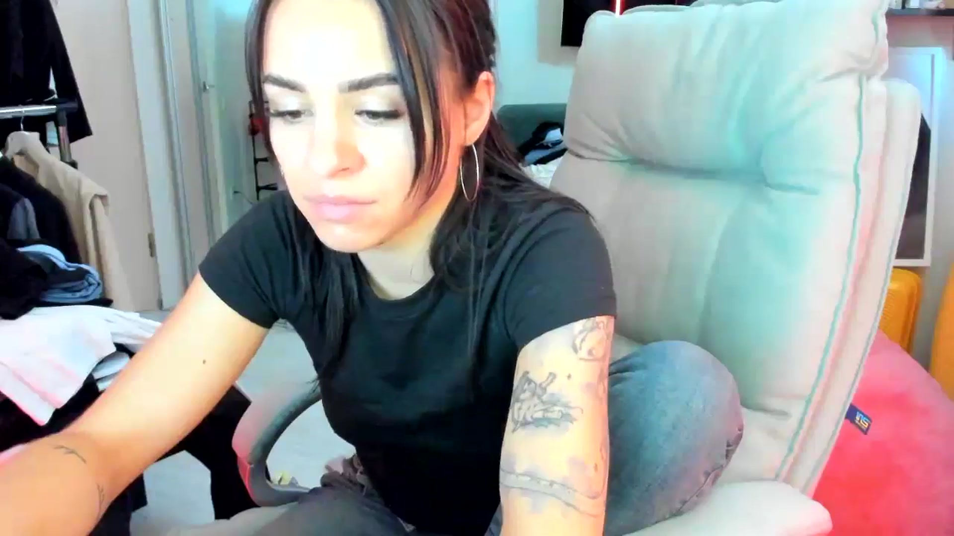 Gallery image thumbnail from BabaYaga___'s myfreecams stream on, 06/02/2025, 10:56 image 17 of 20