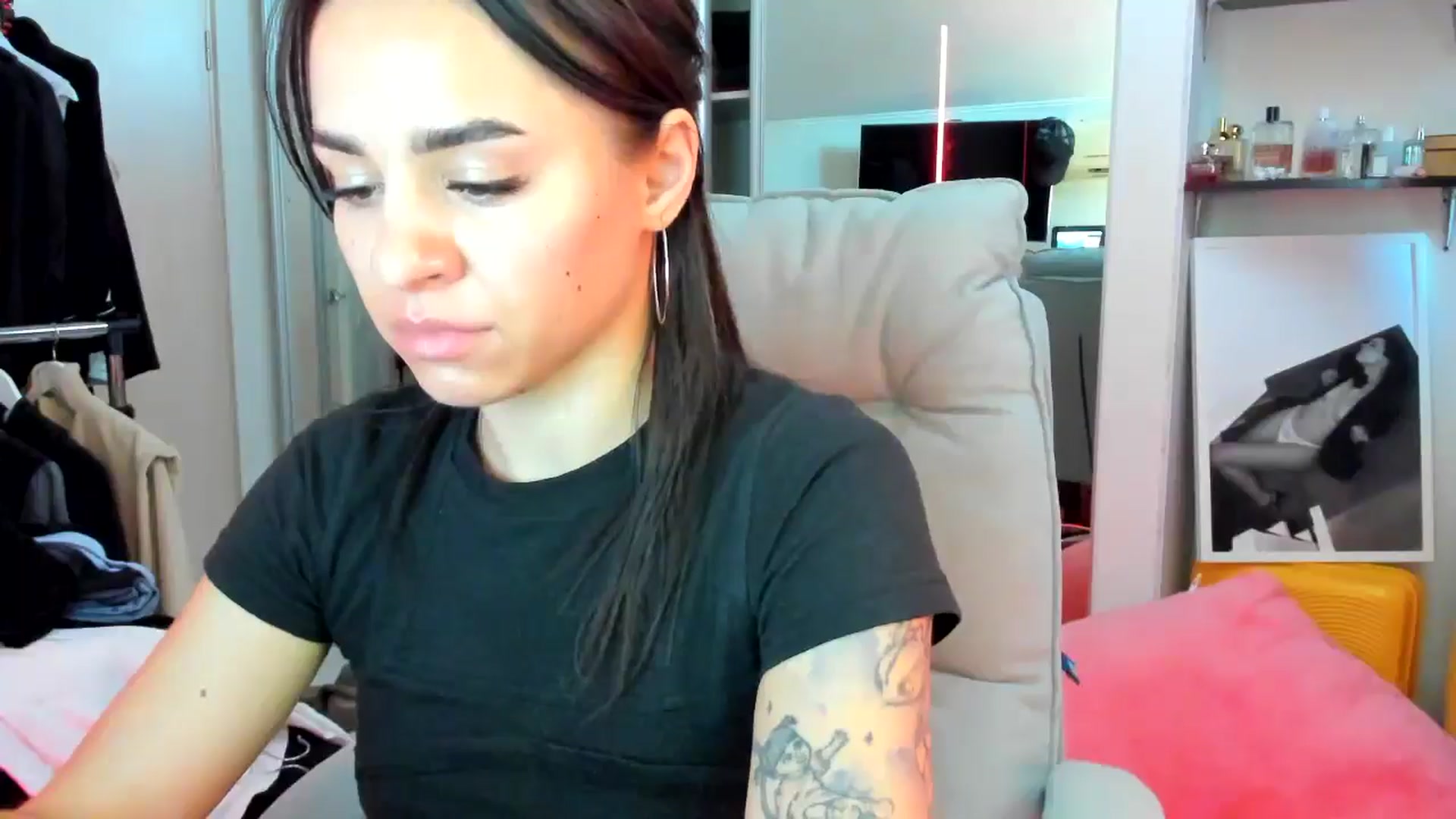 Gallery image thumbnail from BabaYaga___'s myfreecams stream on, 06/02/2025, 11:36 image 2 of 20