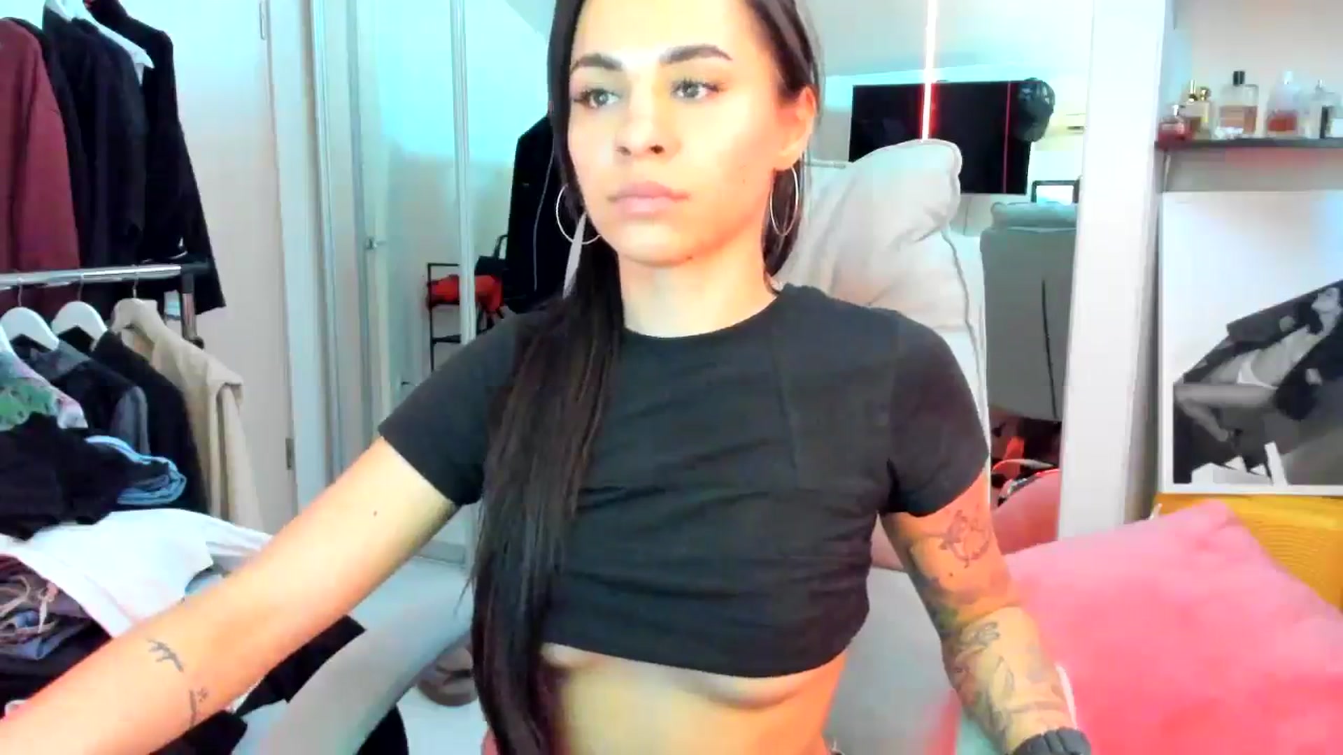 Gallery image thumbnail from BabaYaga___'s myfreecams stream on, 06/02/2025, 13:21 image 10 of 20