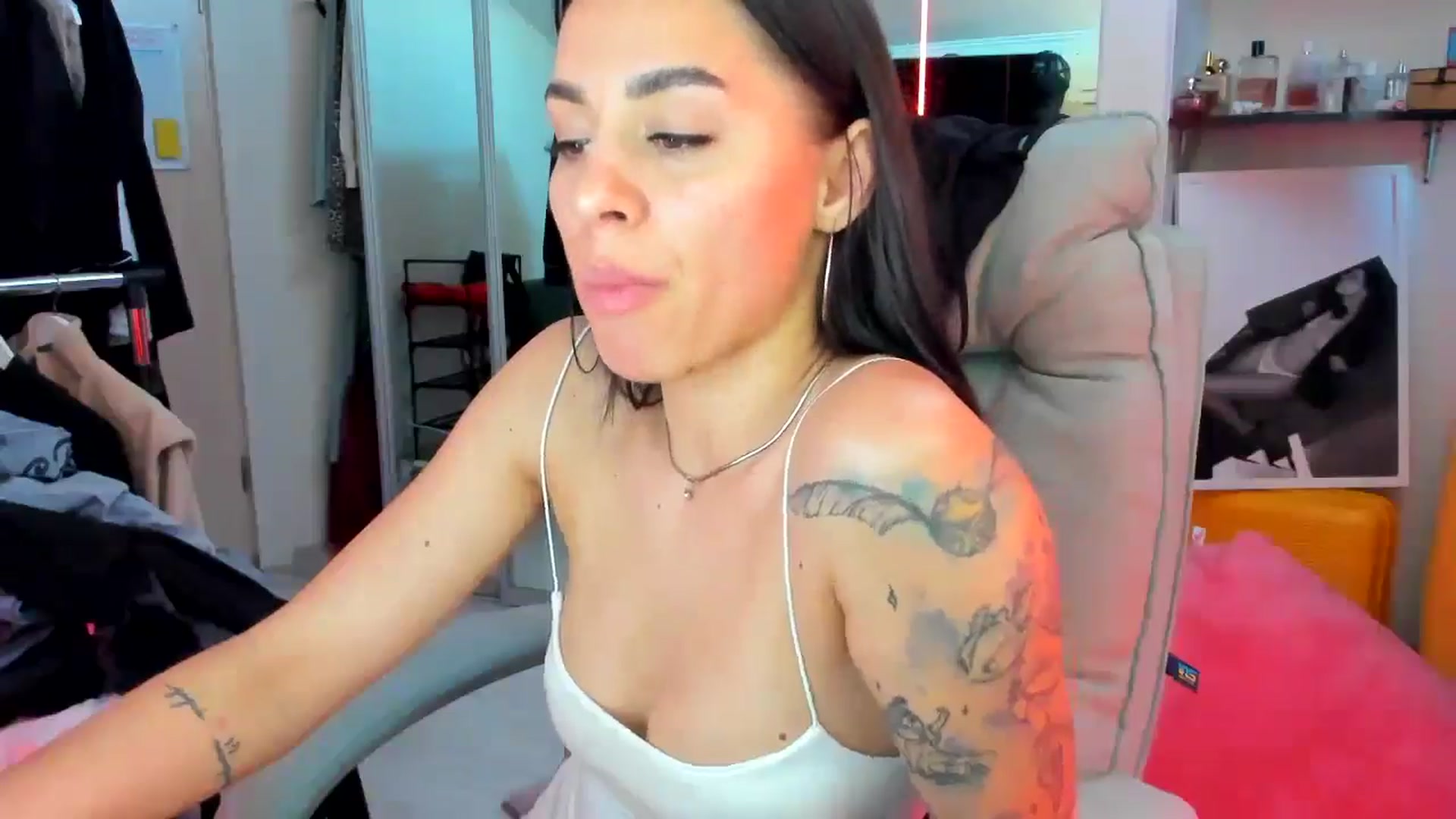 Gallery image thumbnail from BabaYaga___'s myfreecams stream on, 06/03/2025, 15:47 image 16 of 20