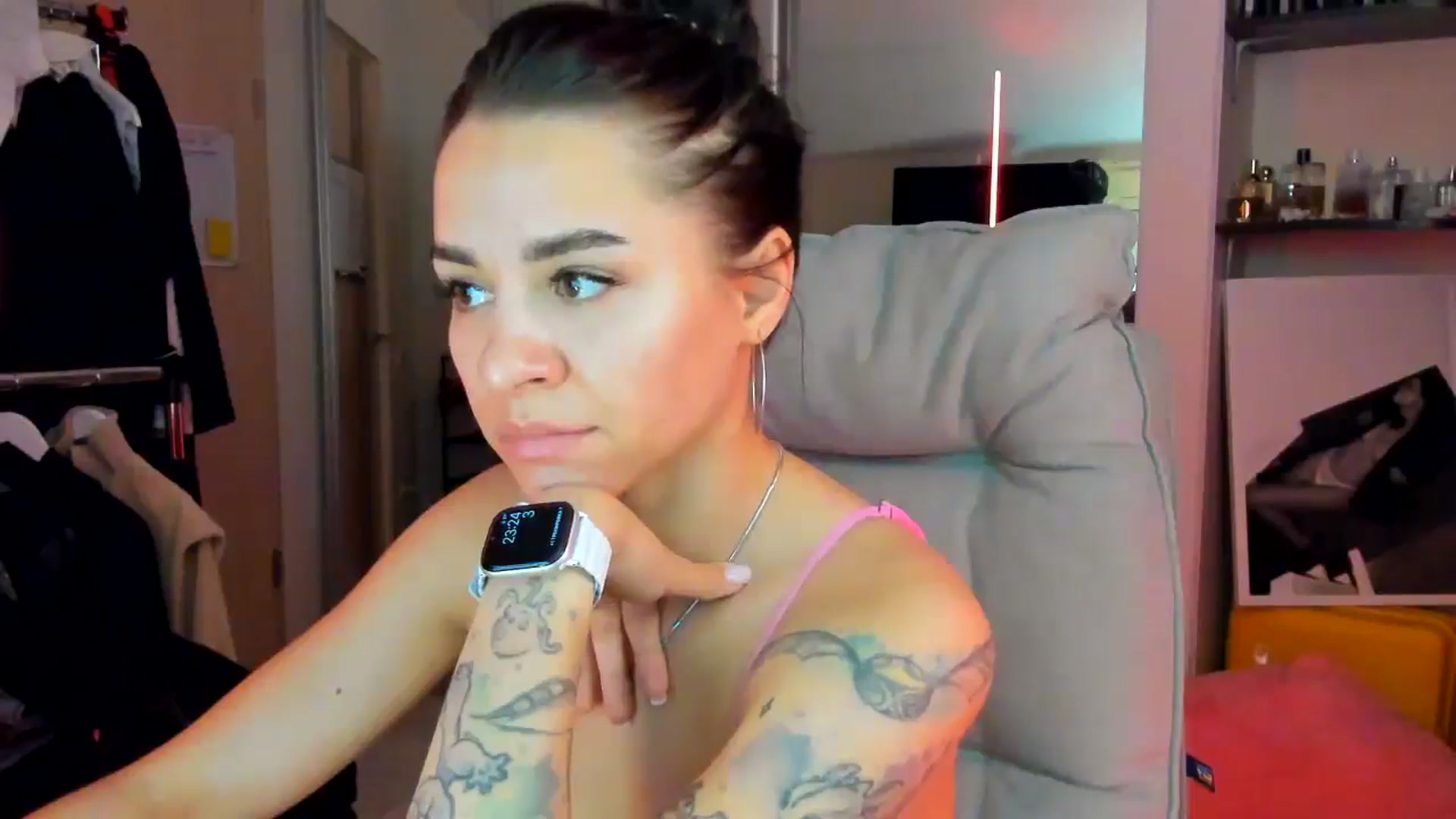Gallery image thumbnail from BabaYaga___'s myfreecams stream on, 06/03/2025, 21:15 image 3 of 20