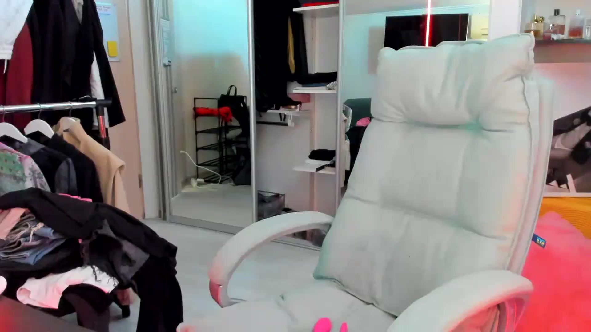 Gallery image thumbnail from BabaYaga___'s myfreecams stream on, 06/04/2025, 08:59 image 15 of 20