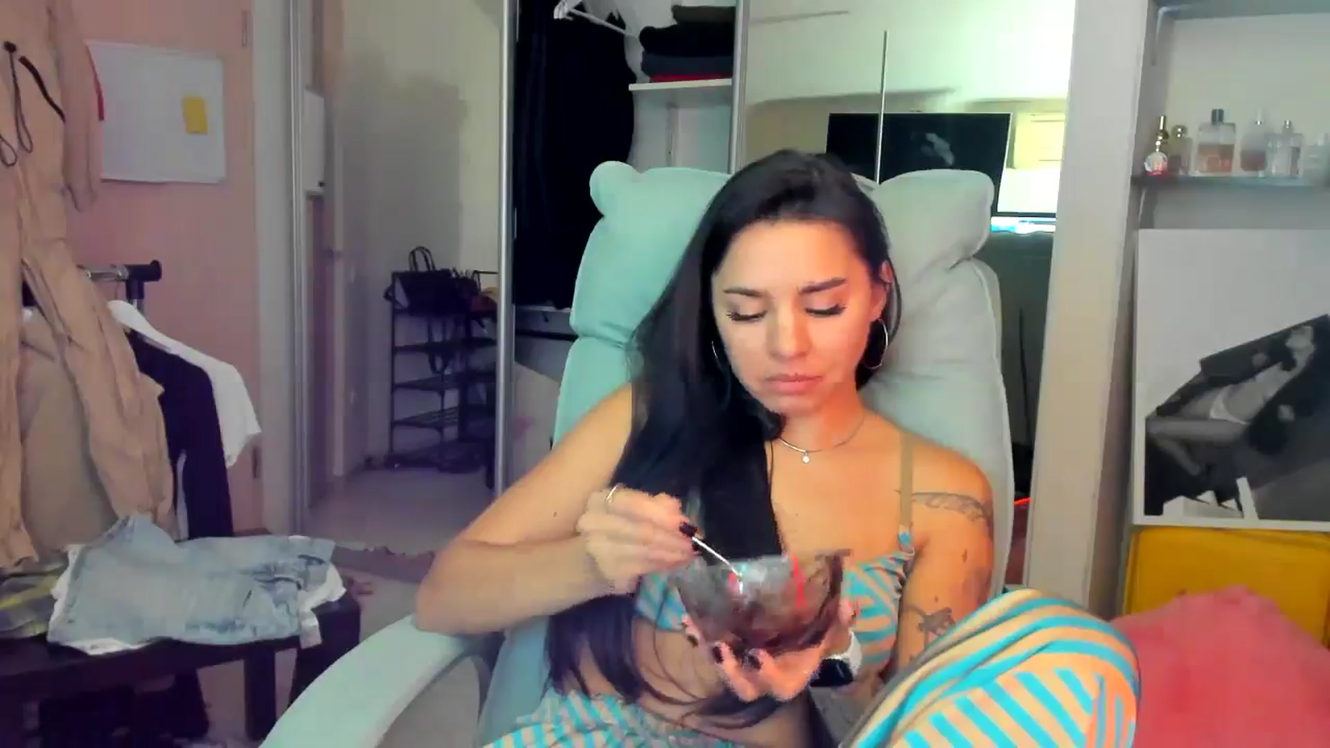 Gallery image thumbnail from BabaYaga___'s myfreecams stream on, 07/06/2025, 23:47 image 9 of 20