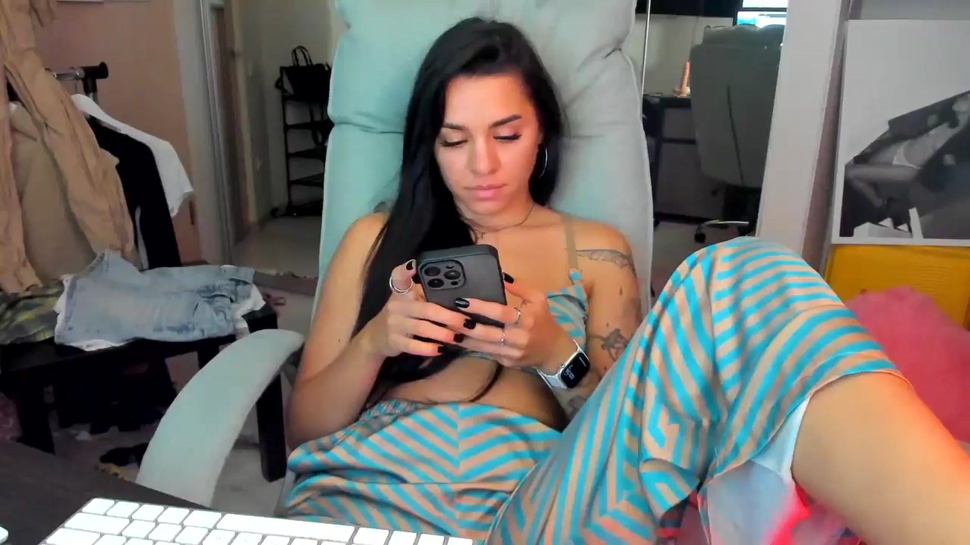 Gallery image thumbnail from BabaYaga___'s myfreecams stream on, 07/07/2025, 24:28 image 20 of 20