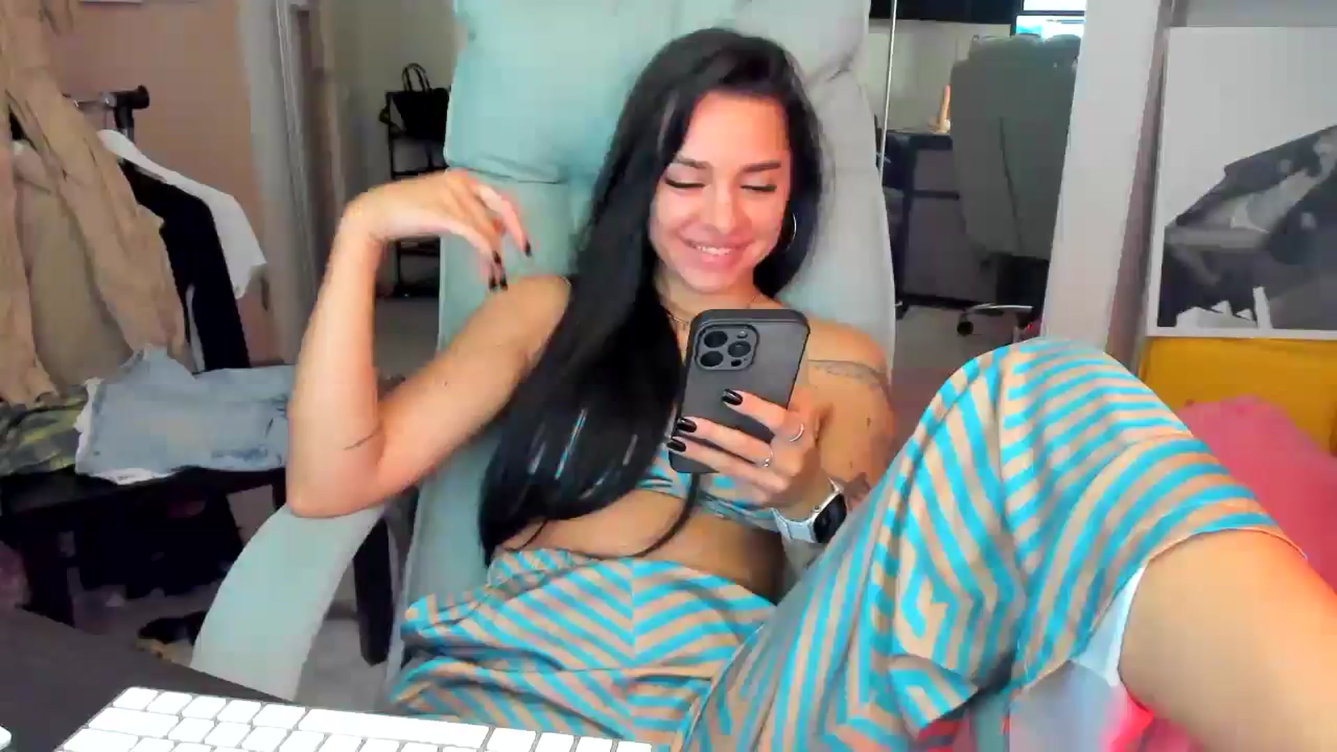 Gallery image thumbnail from BabaYaga___'s myfreecams stream on, 07/07/2025, 24:28 image 19 of 20