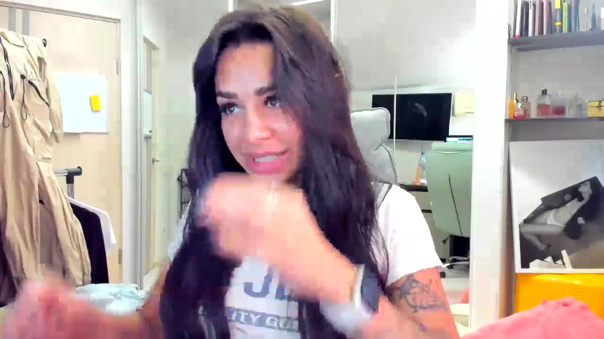 Gallery image thumbnail from BabaYaga___'s myfreecams stream on, 07/07/2025, 16:42 image 12 of 20