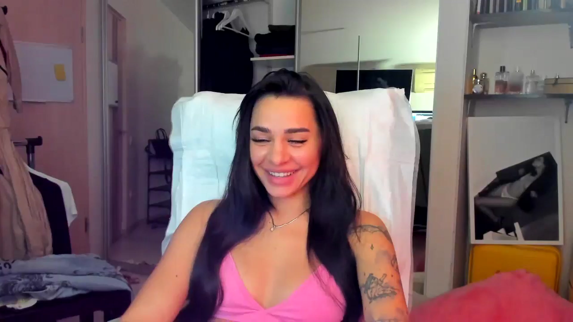 Gallery image thumbnail from BabaYaga___'s myfreecams stream on, 07/07/2025, 22:30 image 10 of 20