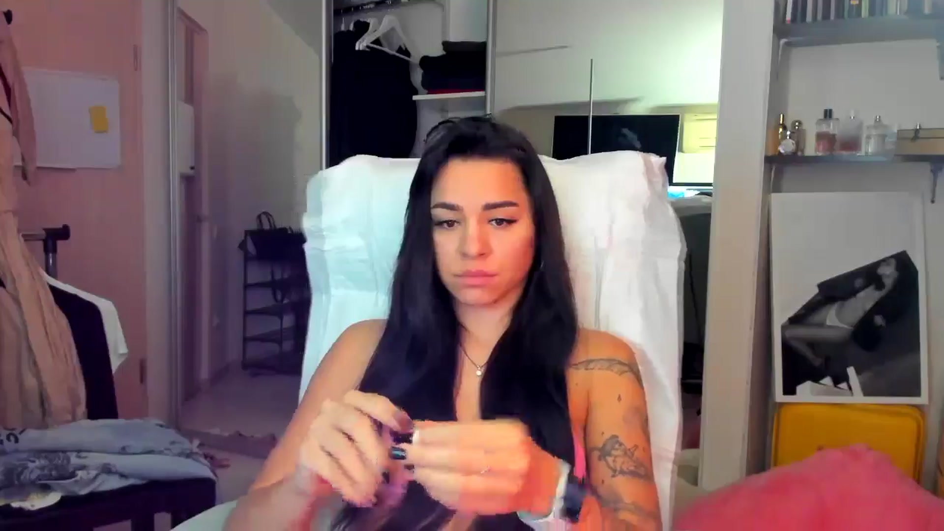 Gallery image thumbnail from BabaYaga___'s myfreecams stream on, 07/07/2025, 22:30 image 2 of 20