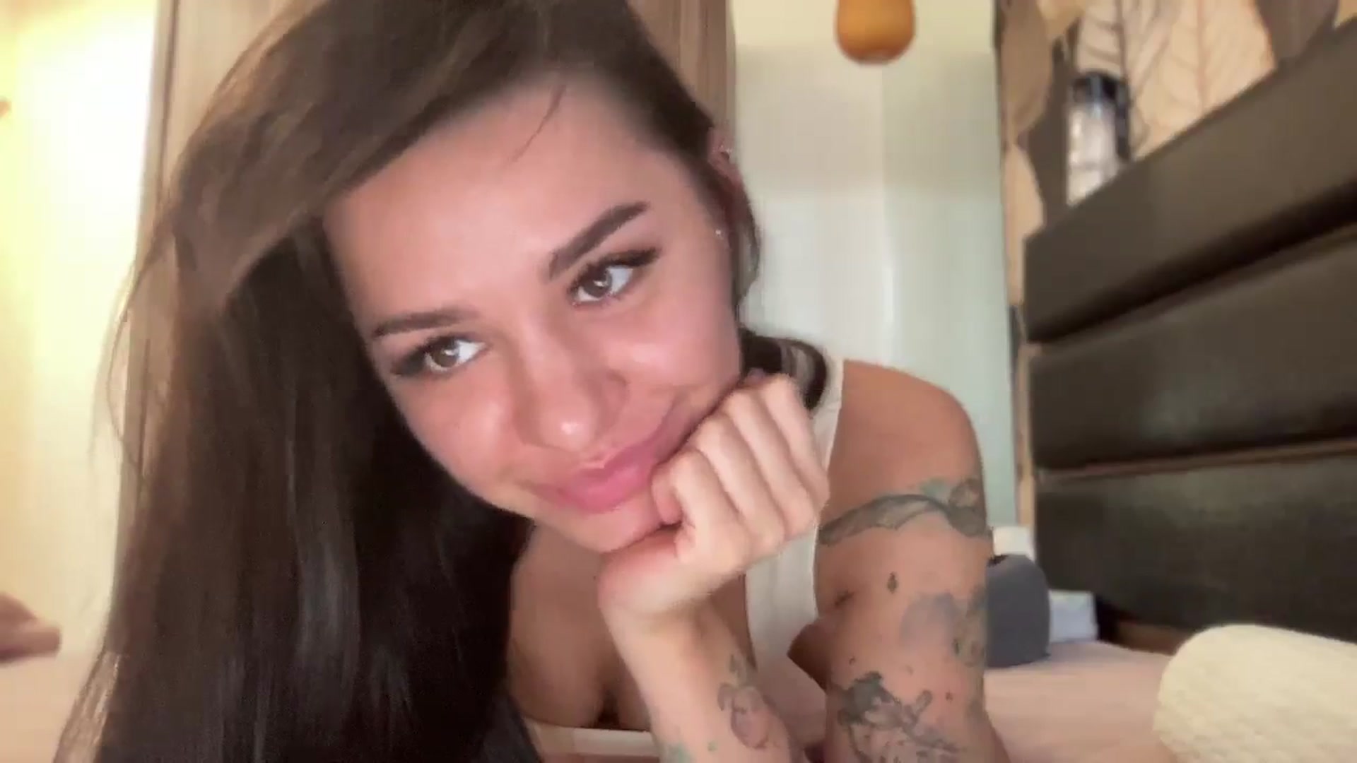 Gallery image thumbnail from BabaYaga___'s myfreecams stream on, 07/14/2025, 13:10 image 15 of 20