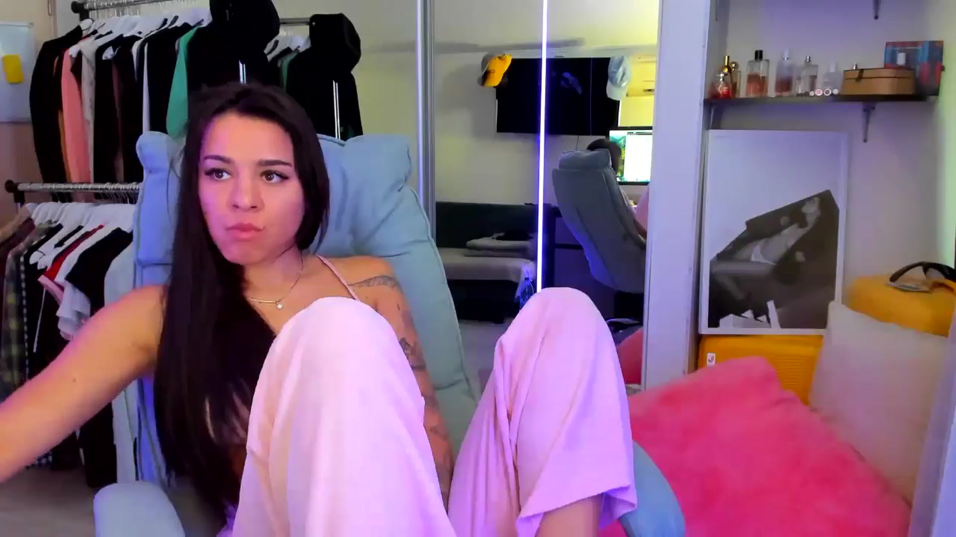 Gallery image thumbnail from BabaYaga___'s myfreecams stream on, 07/21/2025, 11:59 image 8 of 20