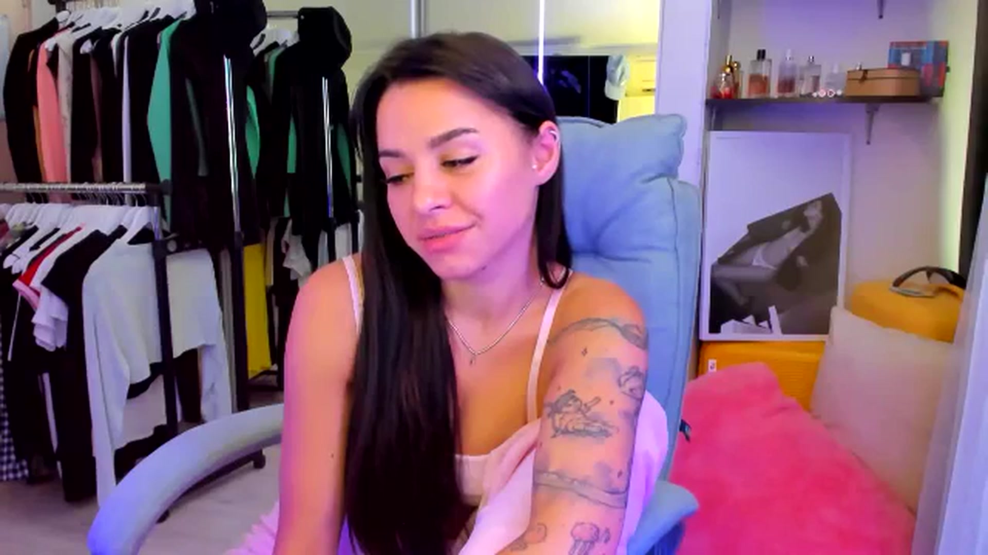 Gallery image thumbnail from BabaYaga___'s myfreecams stream on, 07/21/2025, 11:59 image 14 of 20