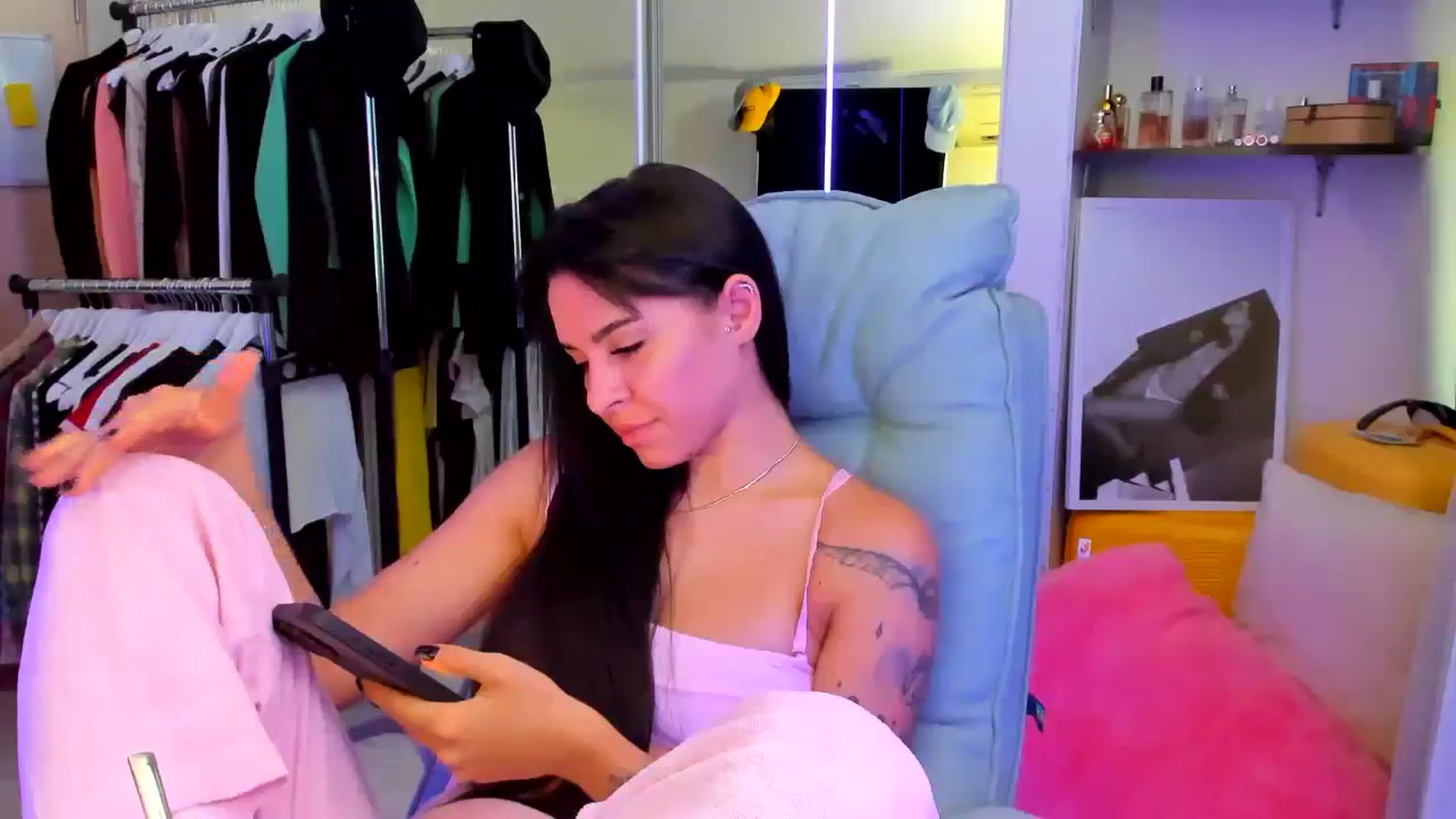 Gallery image thumbnail from BabaYaga___'s myfreecams stream on, 07/21/2025, 11:59 image 12 of 20