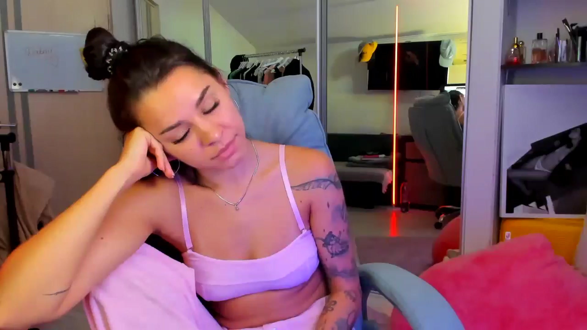 Gallery image thumbnail from BabaYaga___'s myfreecams stream on, 07/25/2025, 14:11 image 19 of 20