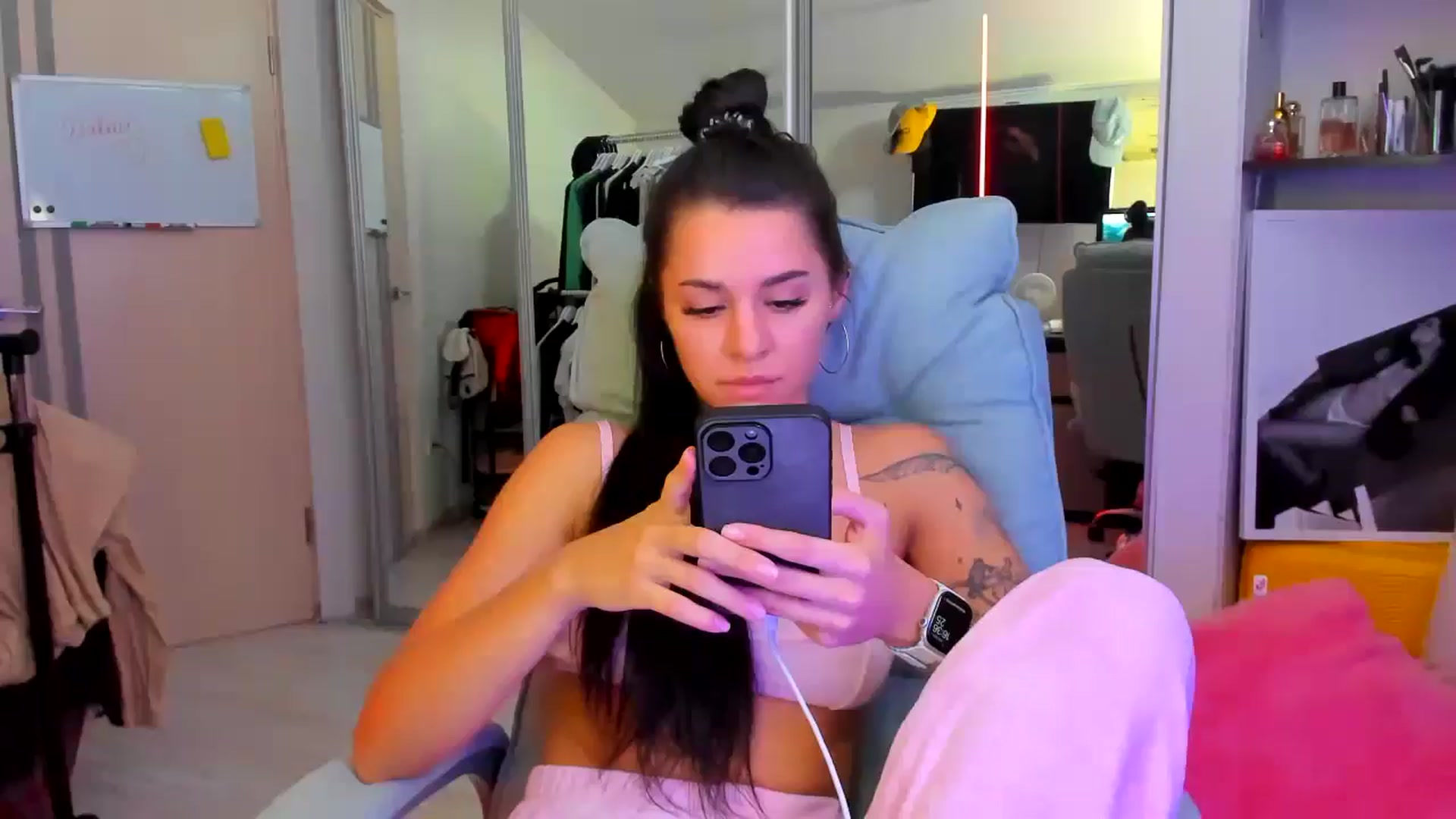 Gallery image thumbnail from BabaYaga___'s myfreecams stream on, 07/25/2025, 14:11 image 1 of 20