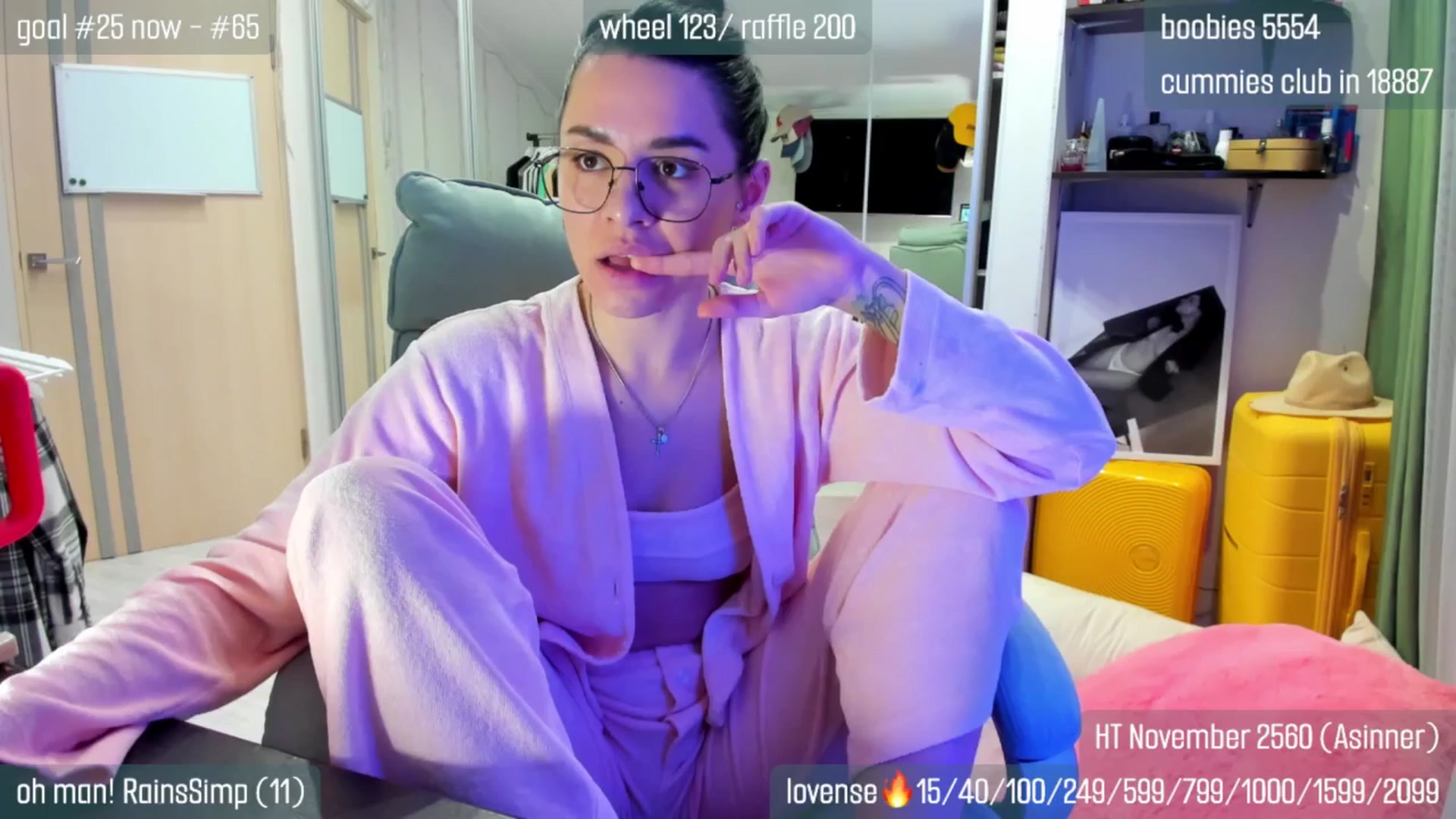 Gallery image thumbnail from BabaYaga___'s myfreecams stream on, 11/02/2025, 17:28 image 6 of 20