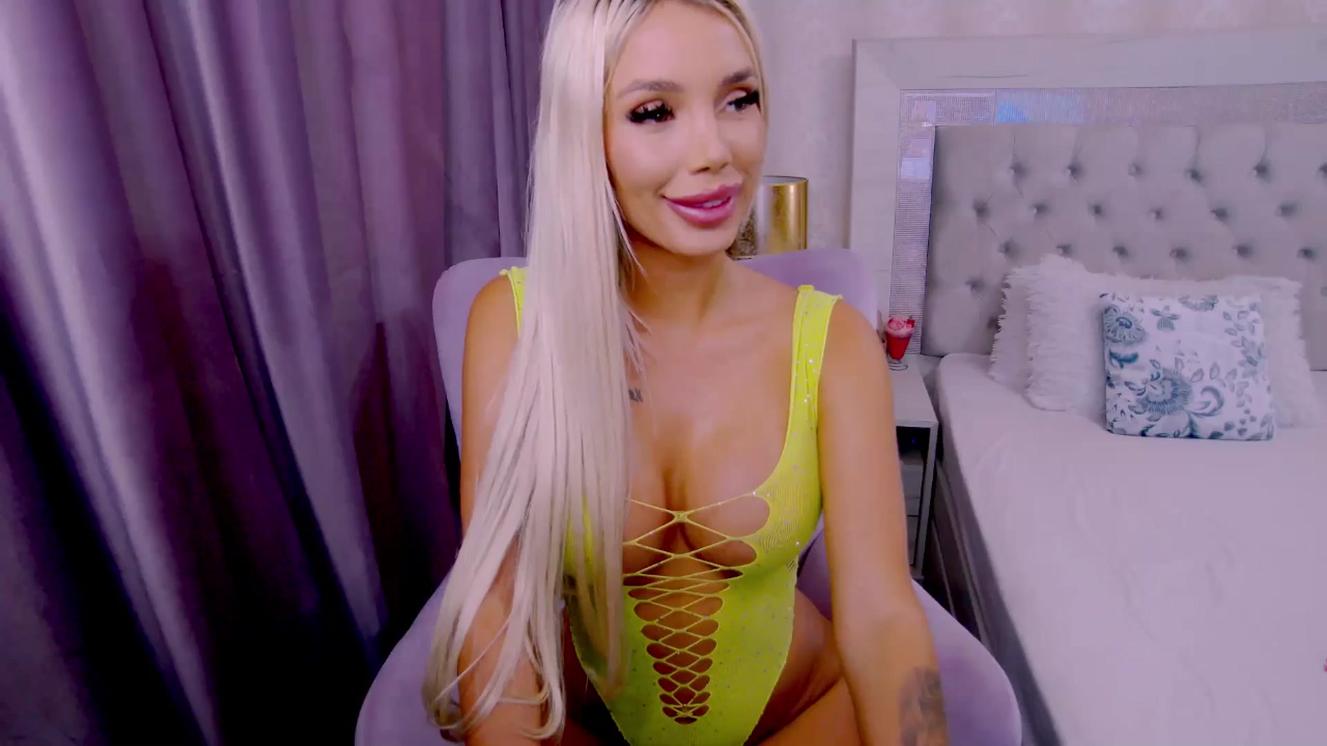 Gallery image thumbnail from BabbieBia's myfreecams stream on, 10/27/2024, 09:23 image 16 of 20